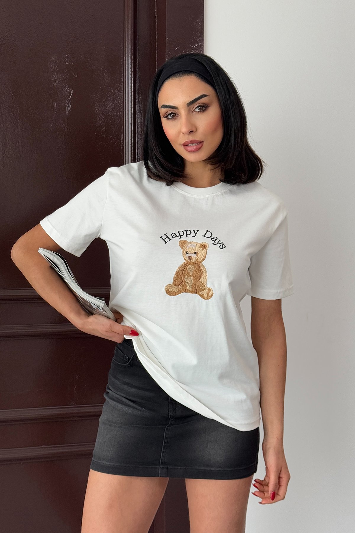 Happy Days Nakış İşlemeli Basic Tişört
