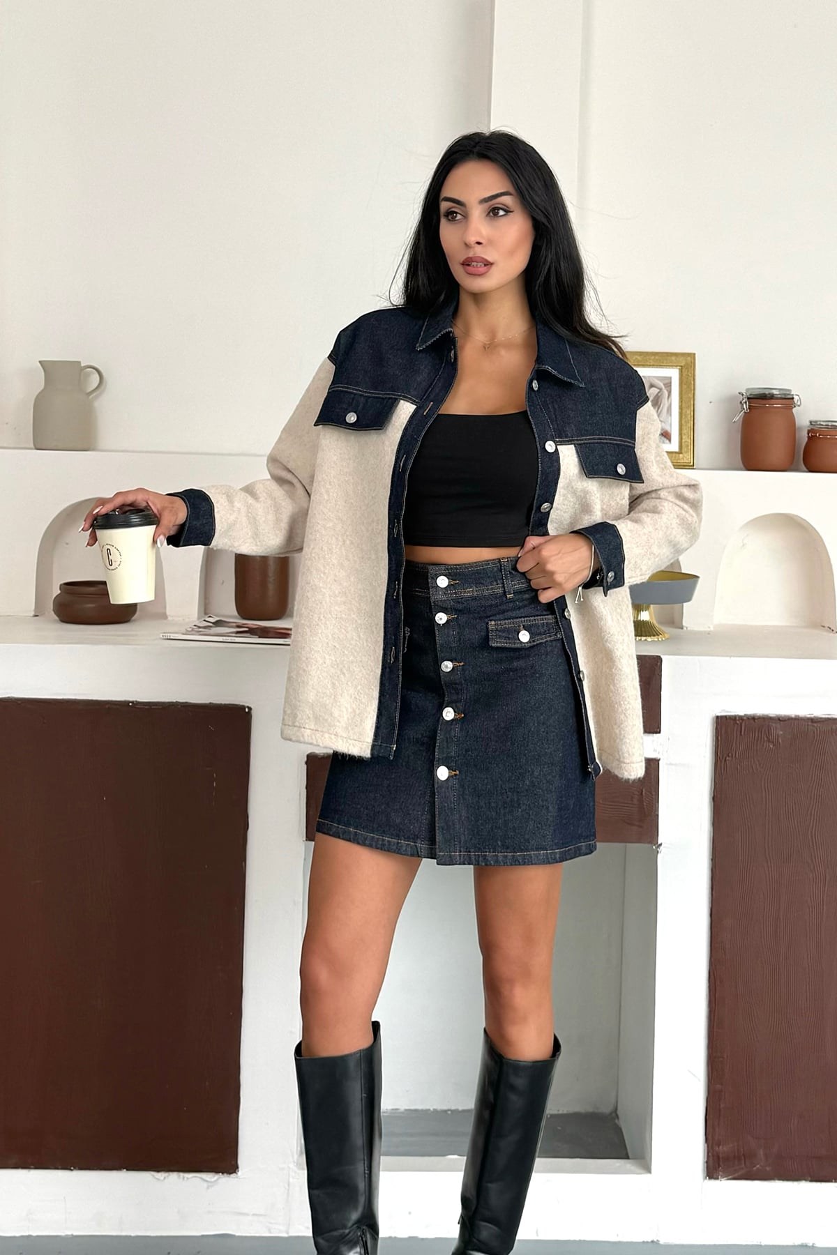 Düğme Detaylı Mini Kot Etek