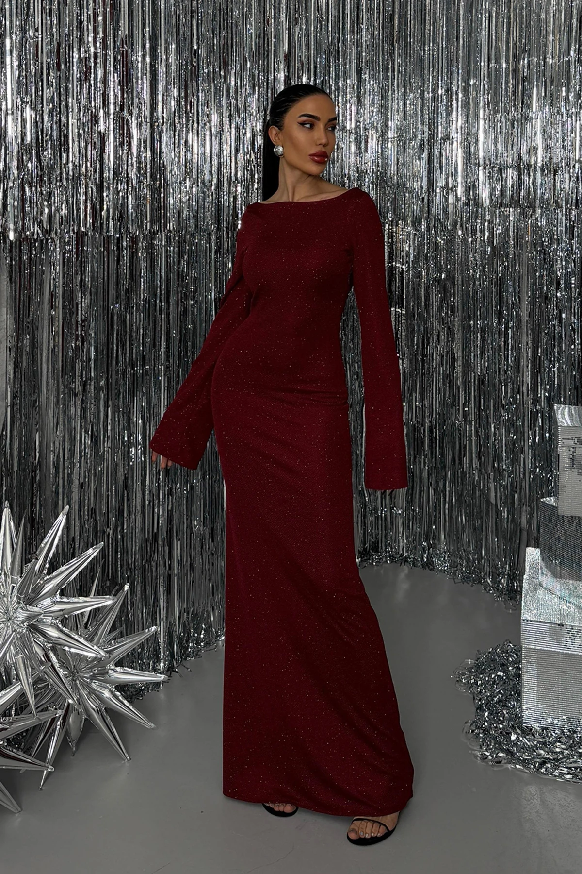 Simli Sırt Dekolteli Elbise