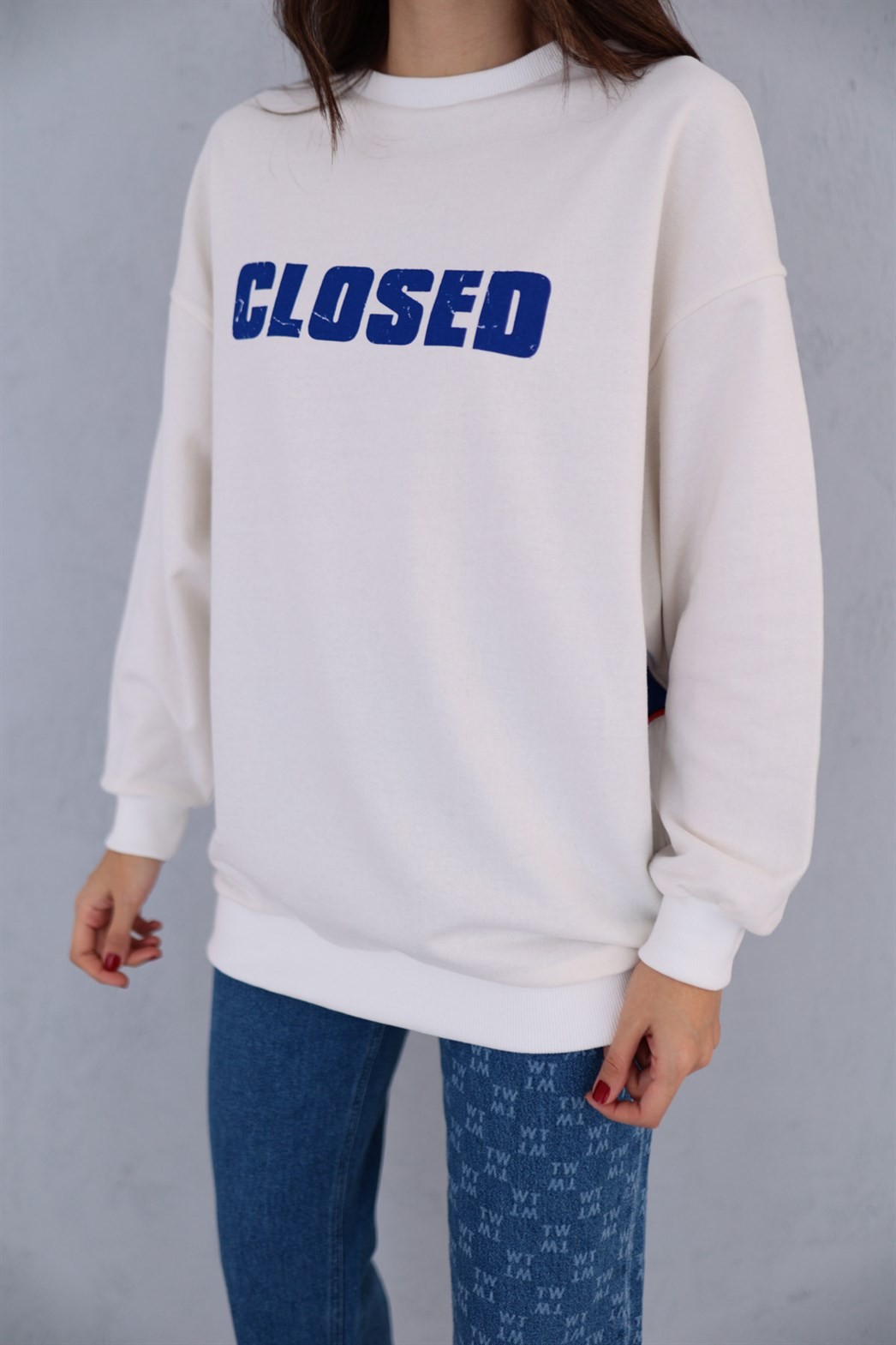 Closed Sırt Baskılı Beyaz Sweatshirt