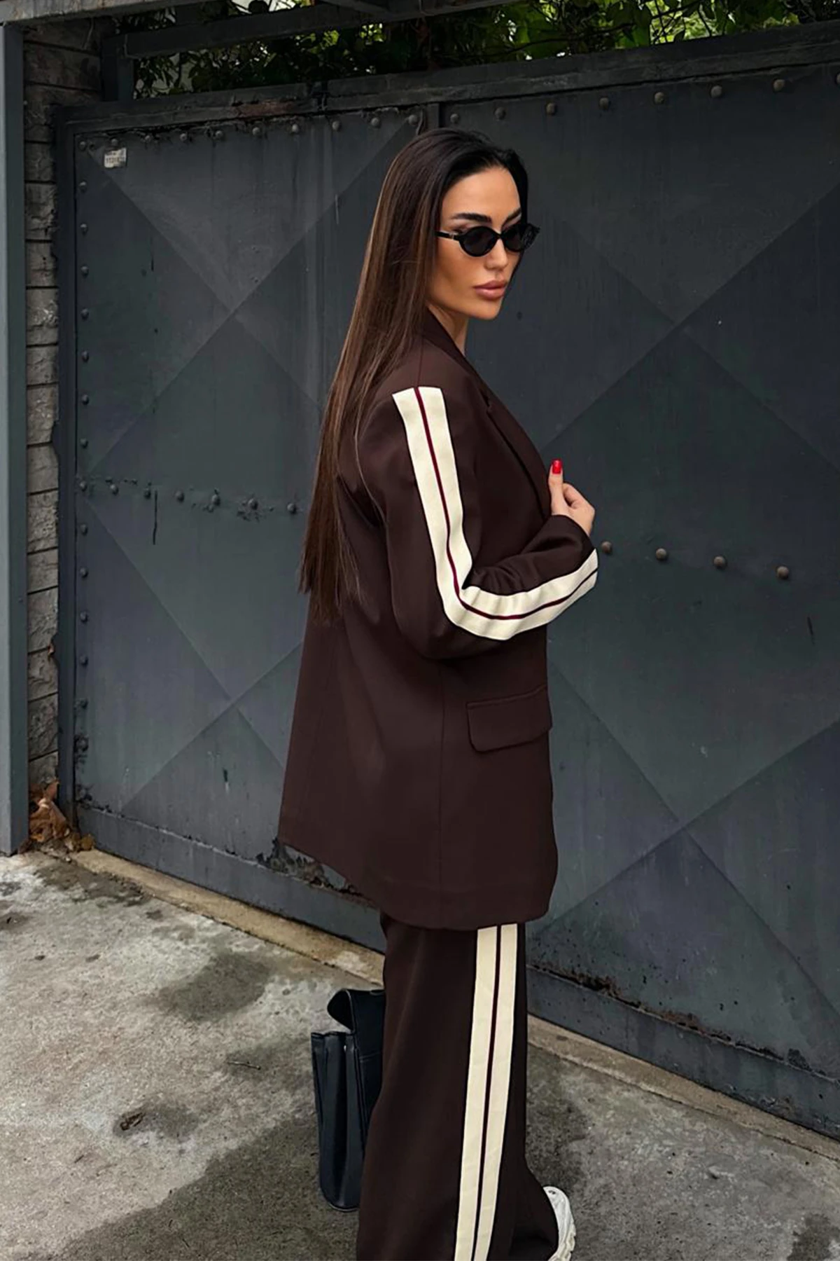 Şerit Detaylı Spor Şık Kadın Takım Elbise