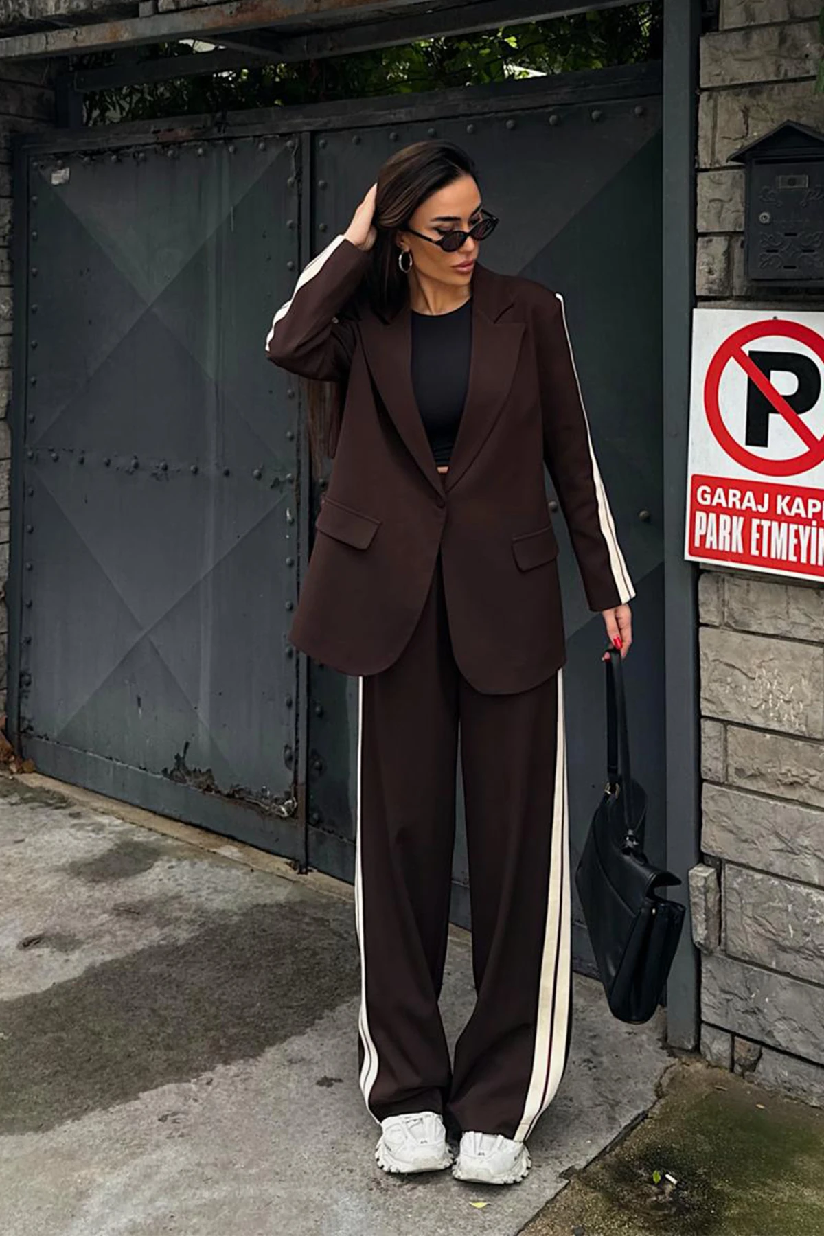 Şerit Detaylı Spor Şık Kadın Takım Elbise