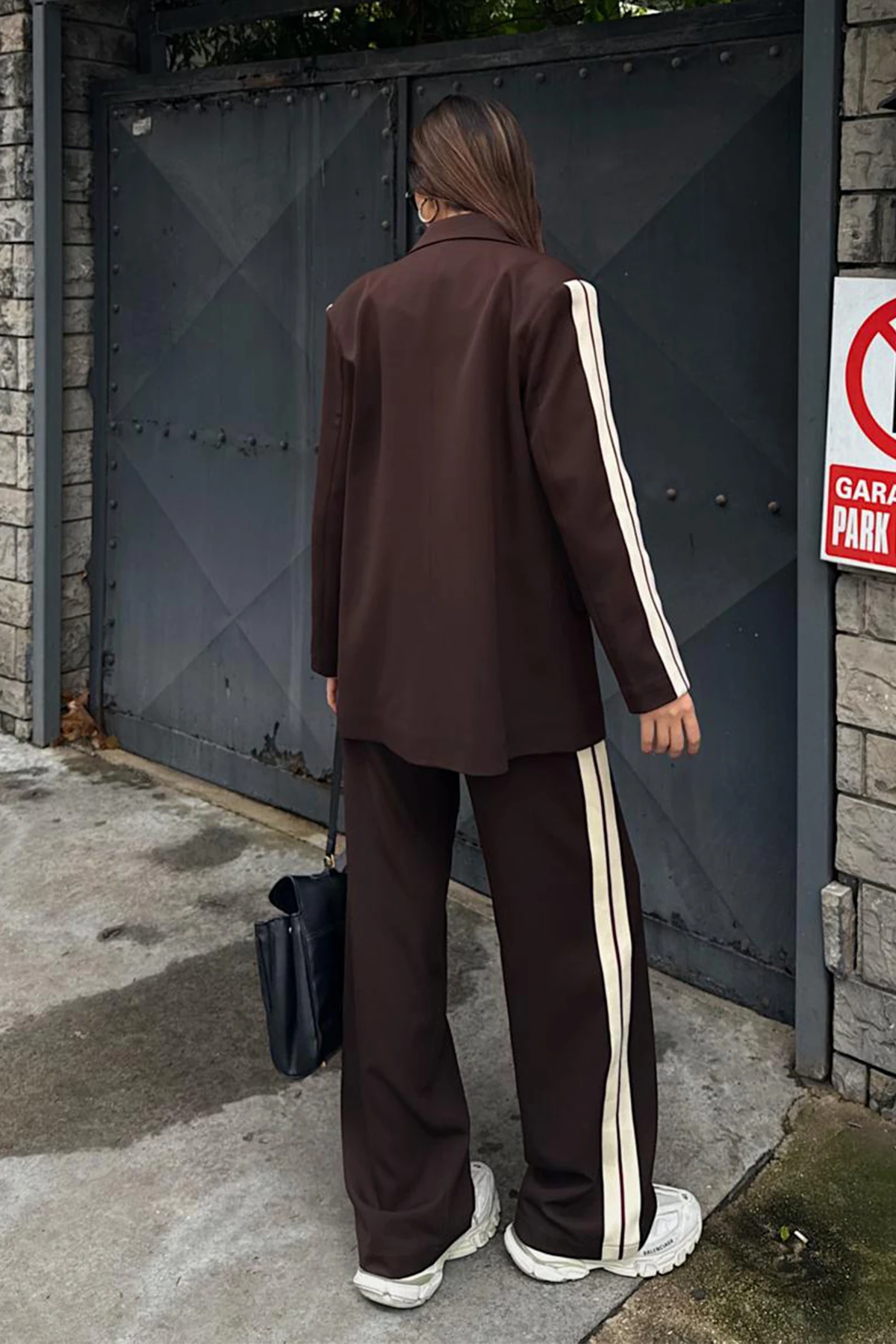 Şerit Detaylı Spor Şık Kadın Takım Elbise