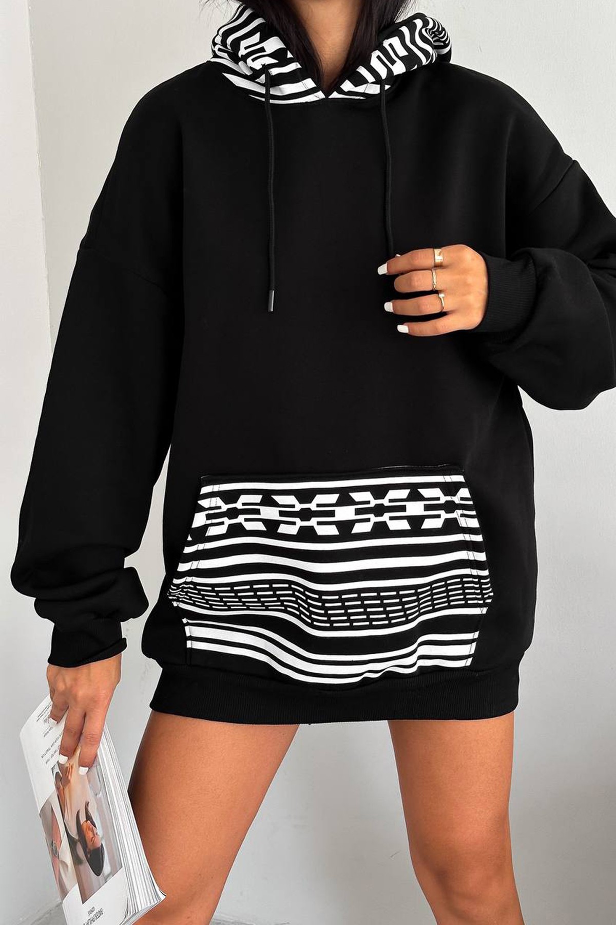 Oversize Baskı Detaylı Sweatshirt - Siyah