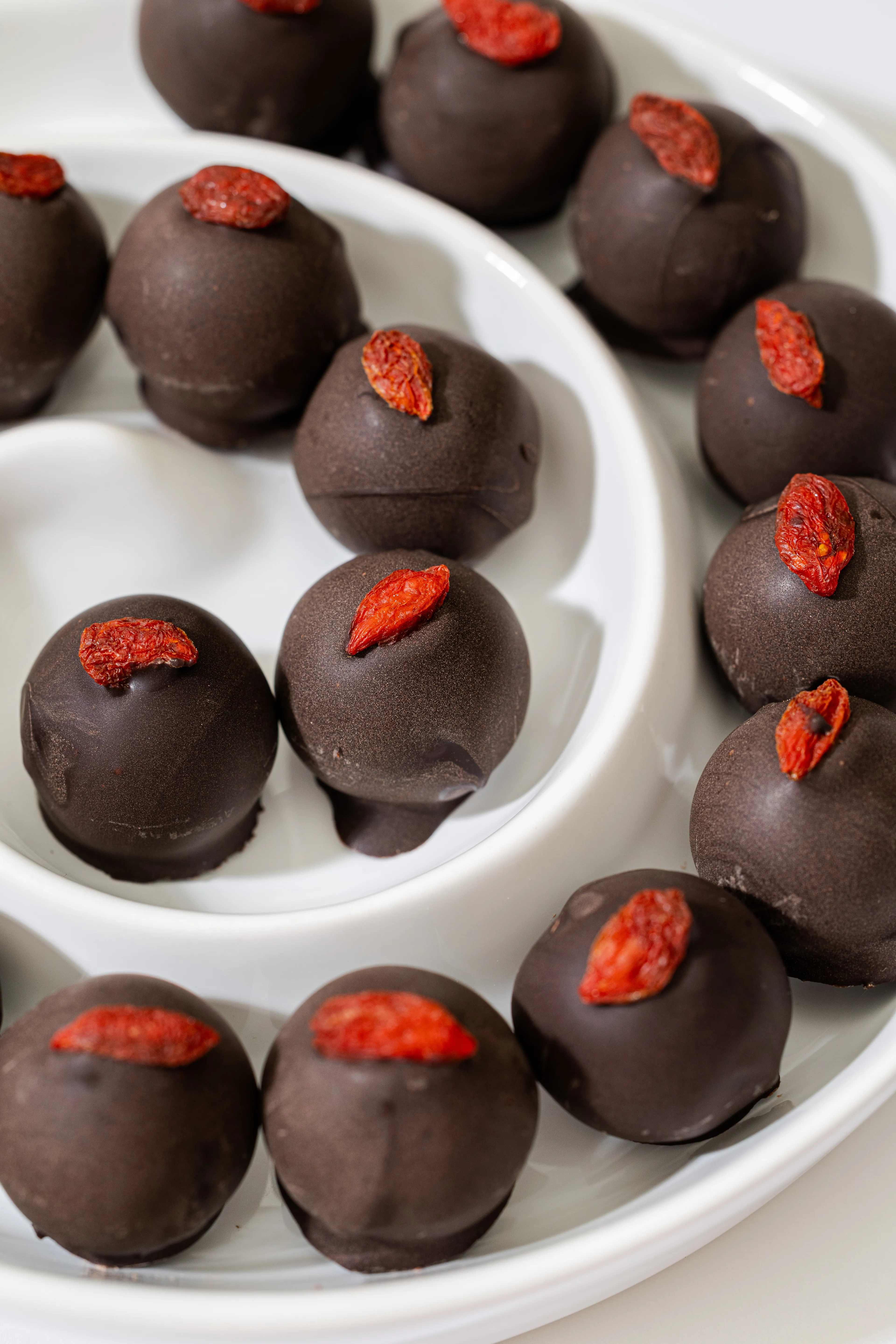 Hayat Öpücüğü — Vegan Bitter Artisan Çikolata