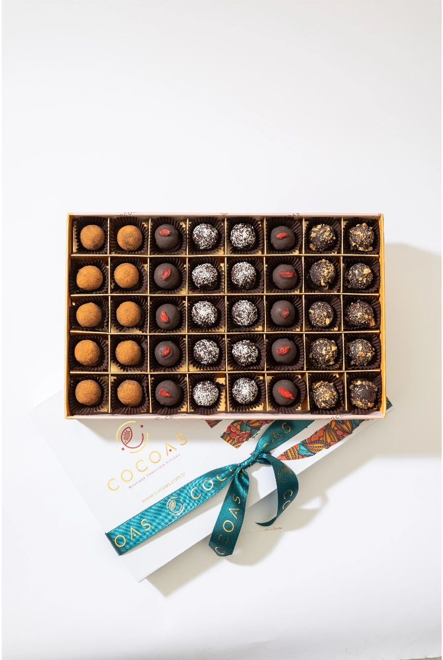 Meyve Püre Dolgulu Vegan Bitter Artisan Çikolata - 560 g