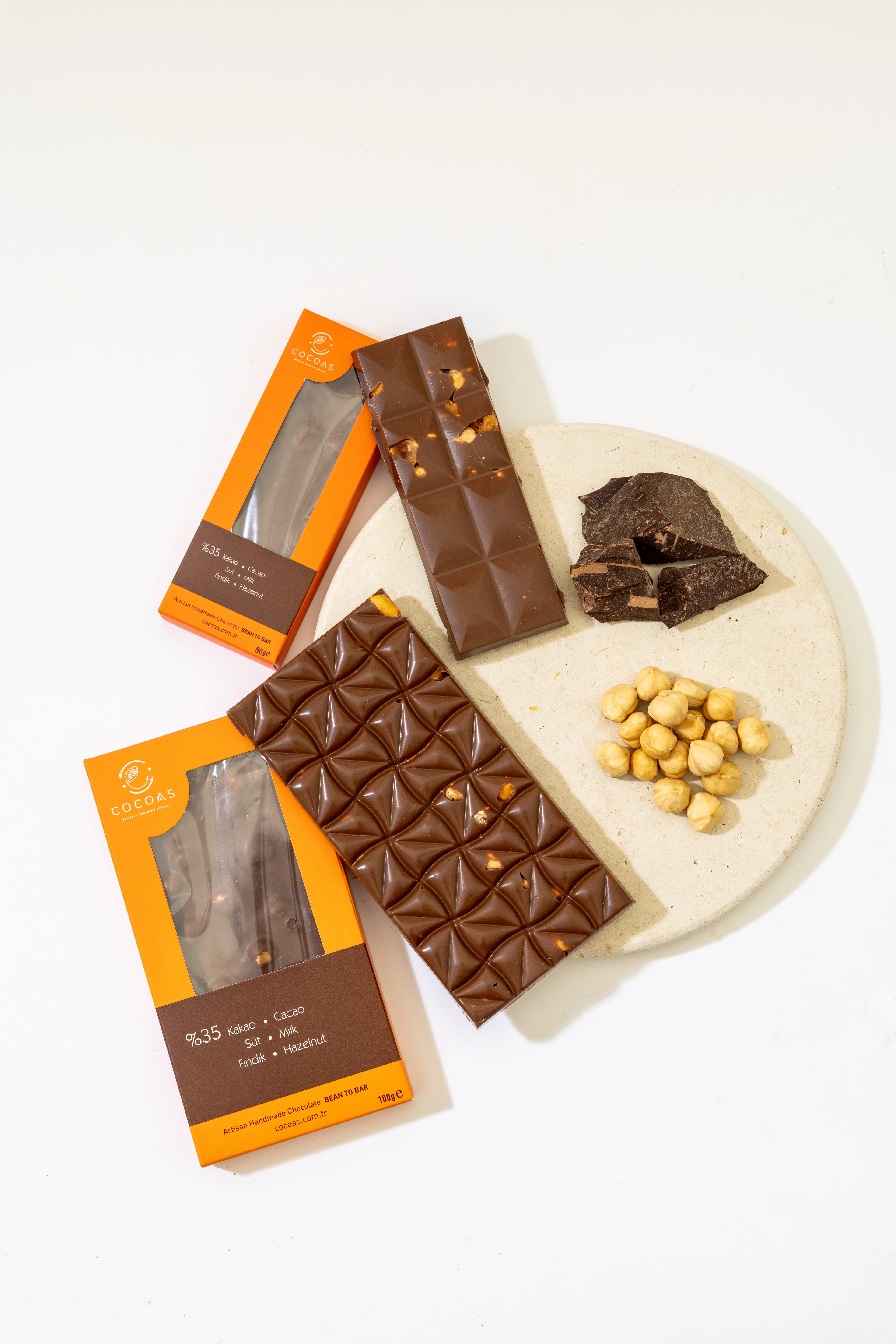 Fındık Parçalı Sütlü Tablet Çikolata