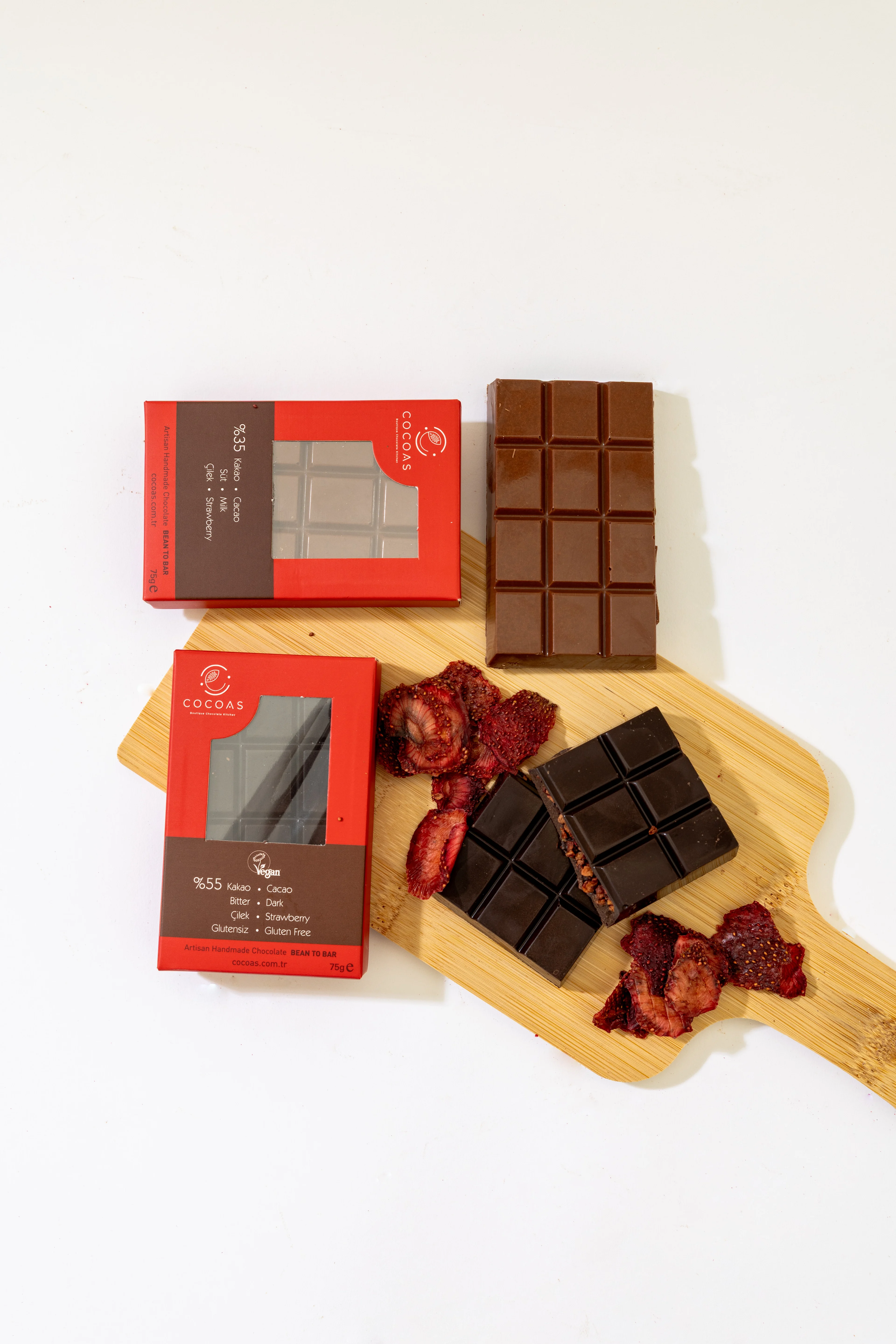 Çilek Parçalı Tablet Çikolata - 75 g