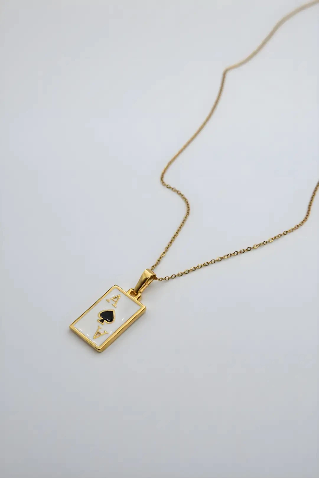 Bermain As Cart Kolye