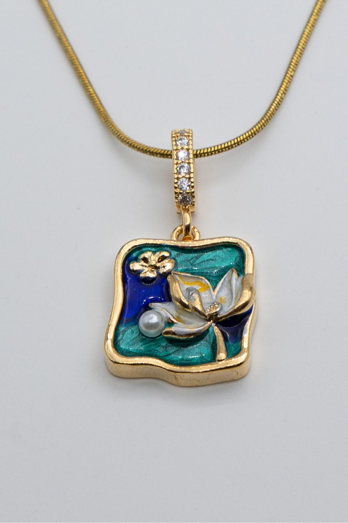 Lotus Pearl Kolye