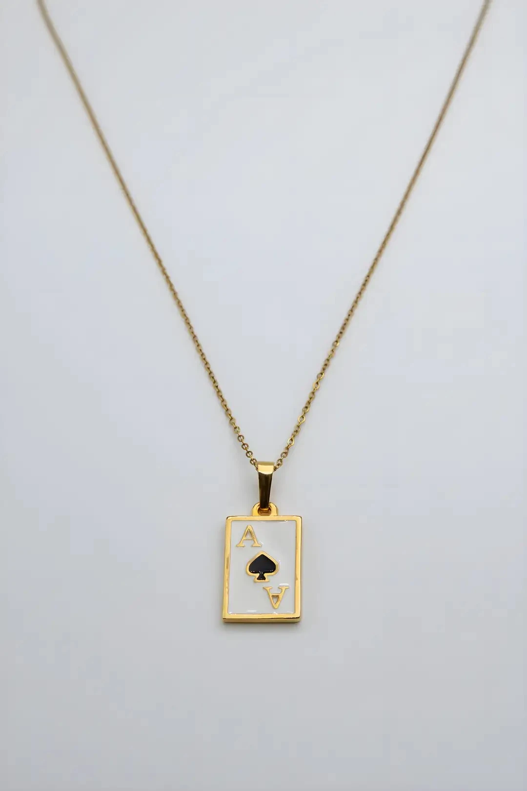 Bermain As Cart Kolye