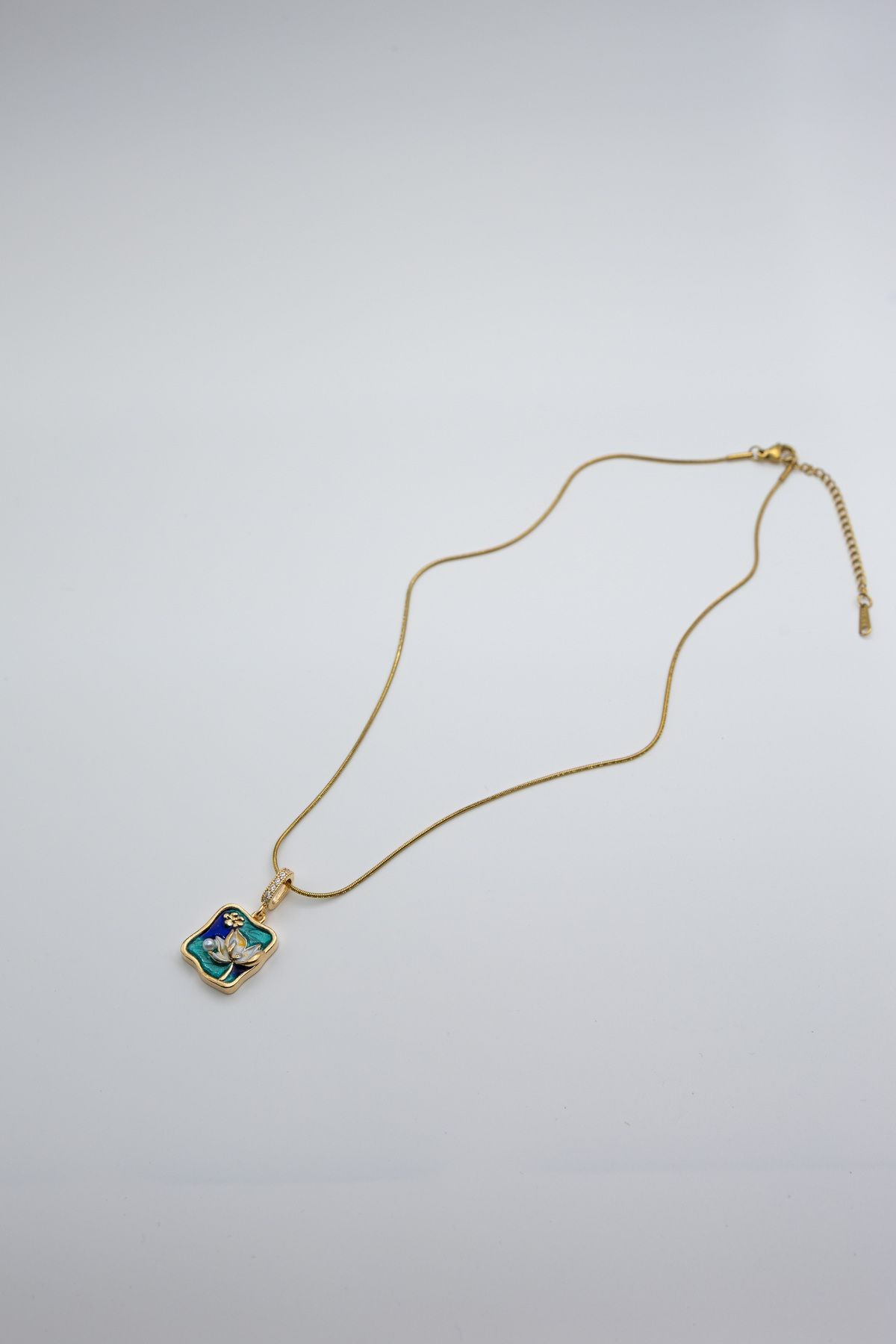 Lotus Pearl Kolye