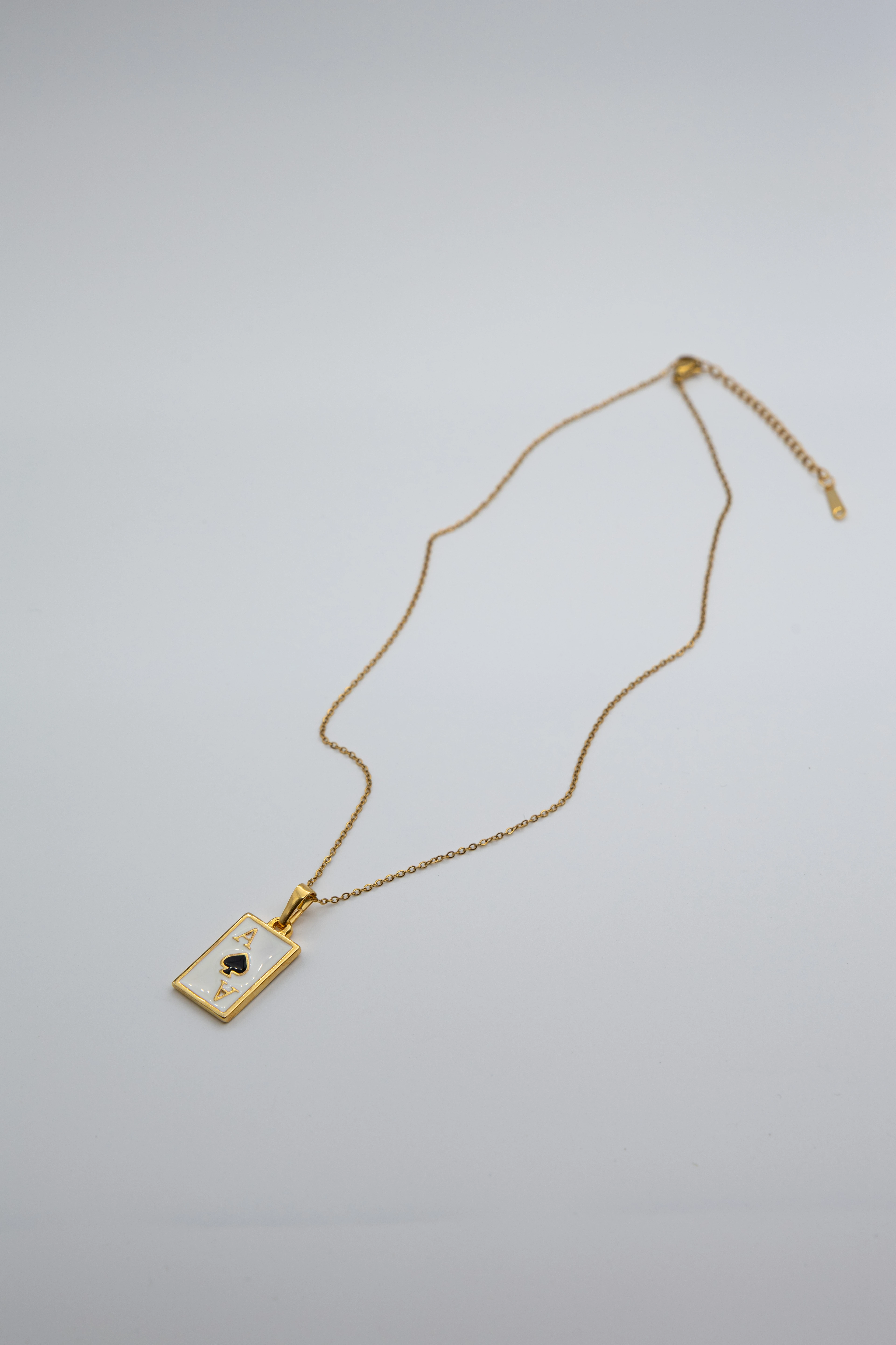 Bermain As Cart Kolye