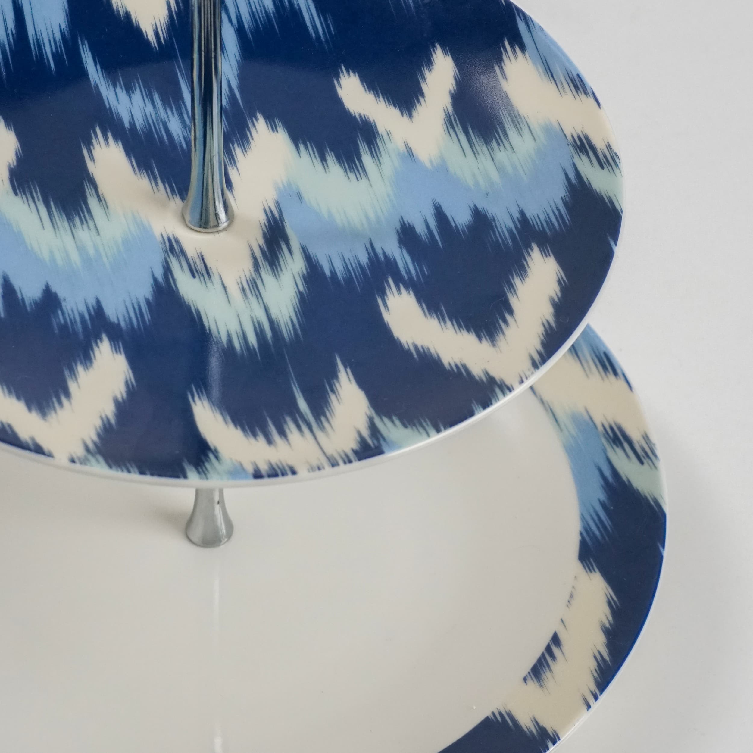 Fiori 52 Ikat Collection İki Katlı Servislik
