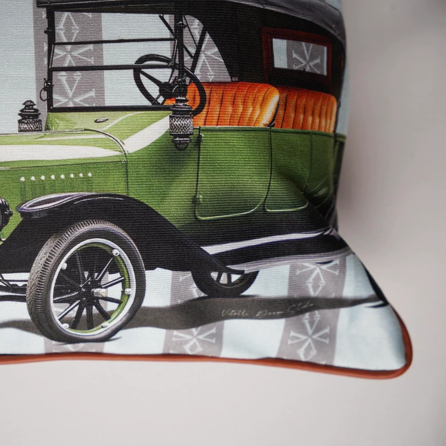 Vitelli Classic Cars 20's Dikdörtgen Dekoratif Yastık 60x38 Cm