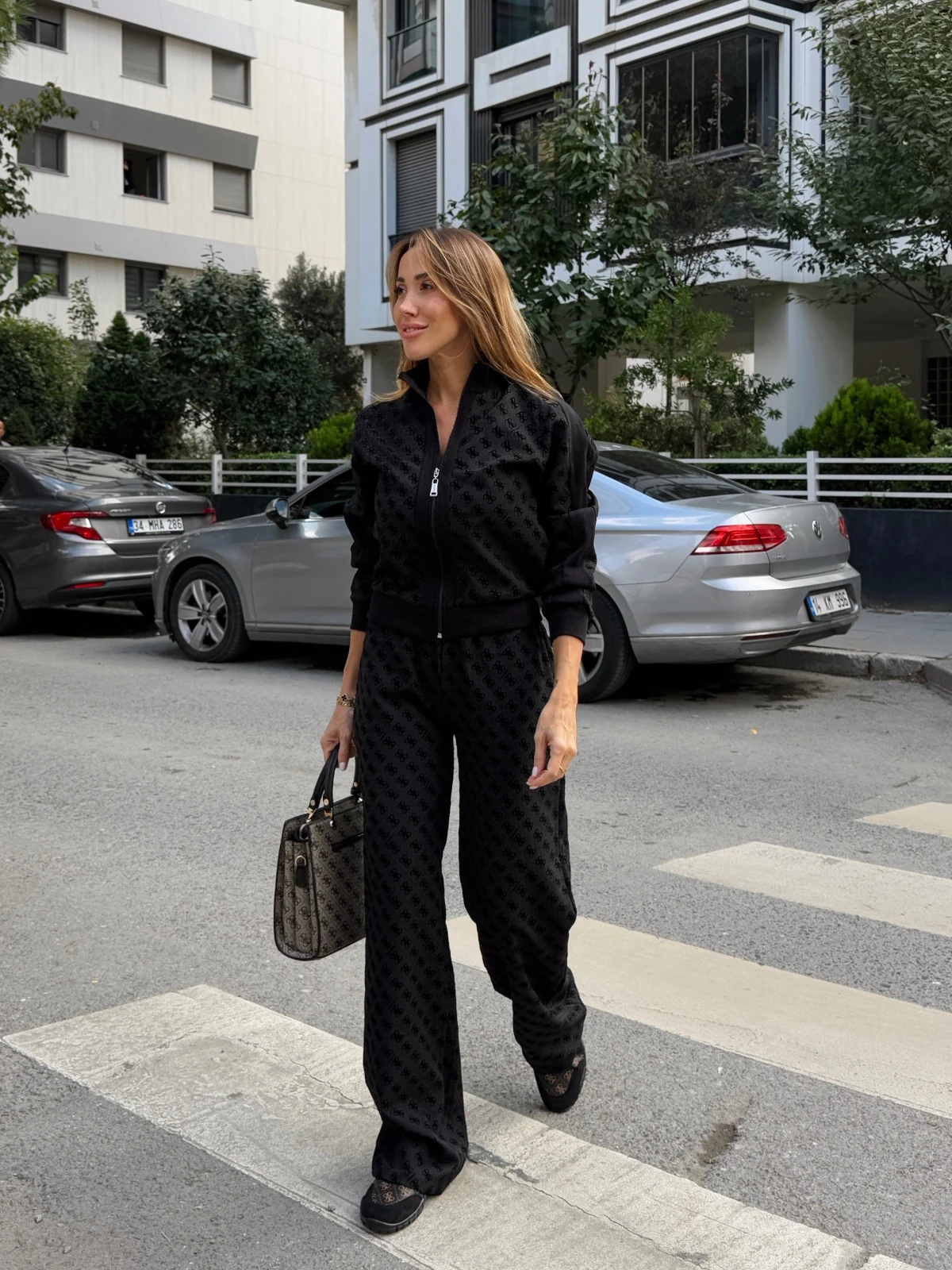 GUESS İKİLİ TAKIM