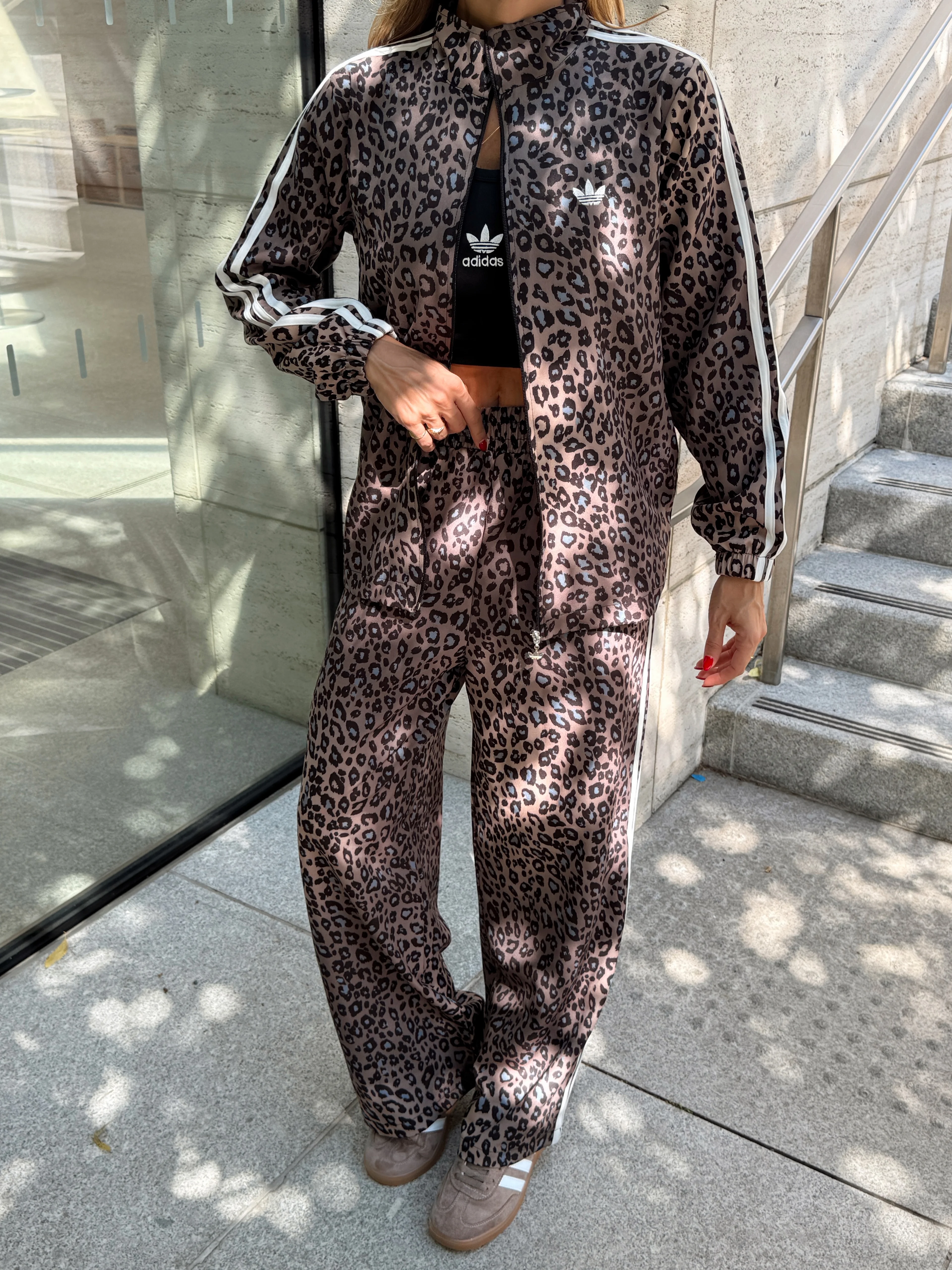 ADİDAS LEOPAR ÜÇLÜ TAKIM