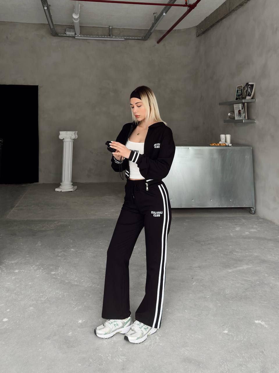 MIU MIU CLUB ÜÇLÜ TAKIM