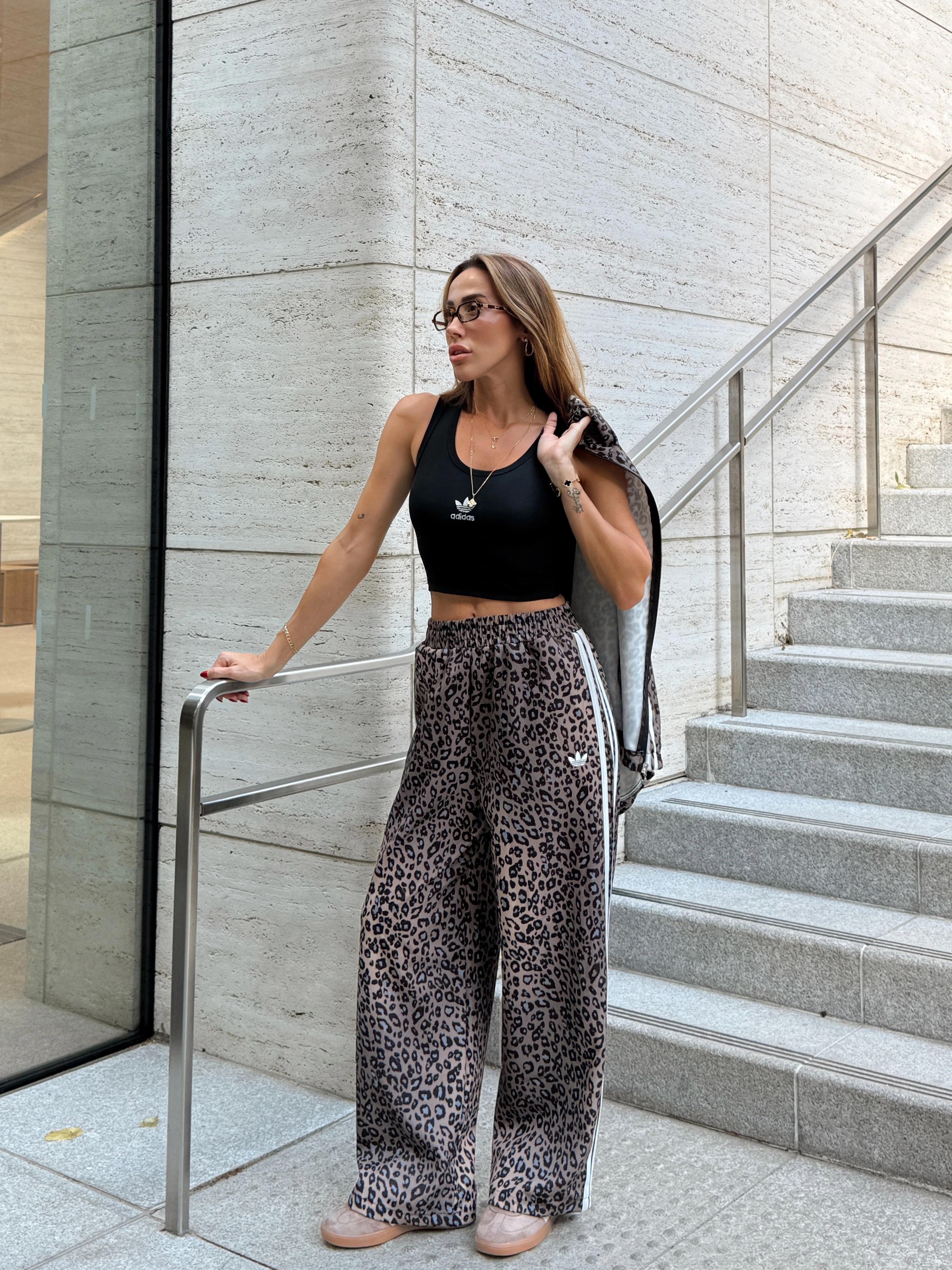 ADİDAS LEOPAR ÜÇLÜ TAKIM