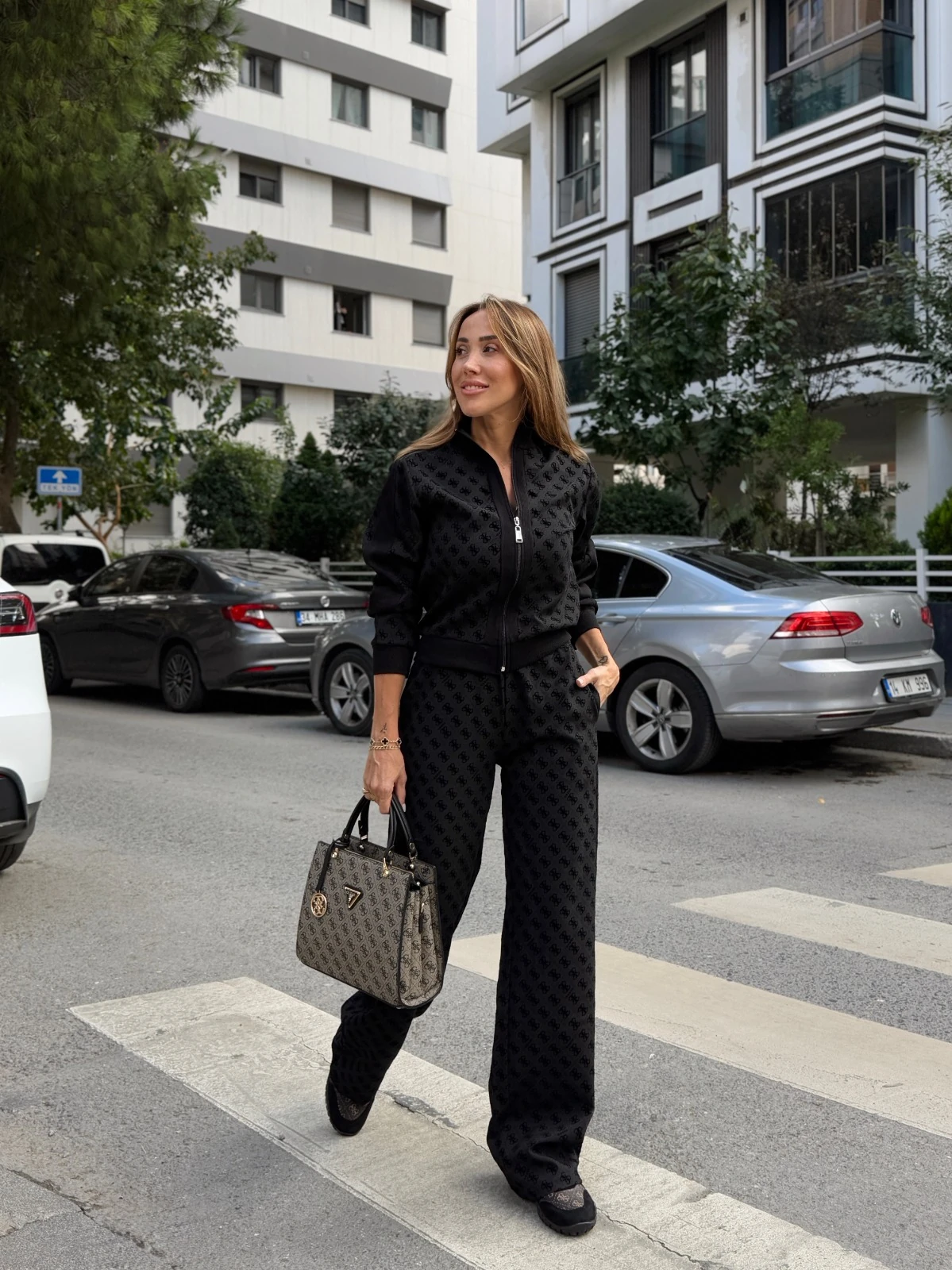 GUESS İKİLİ TAKIM