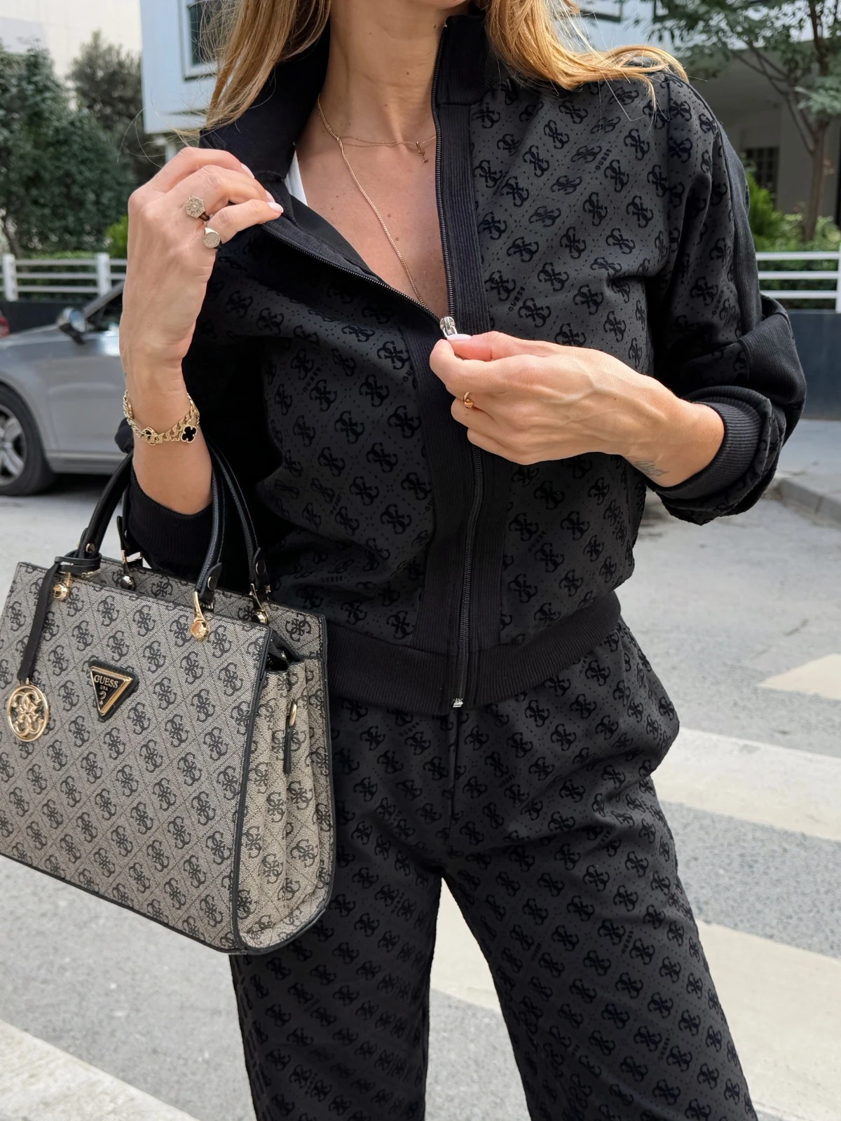 GUESS İKİLİ TAKIM