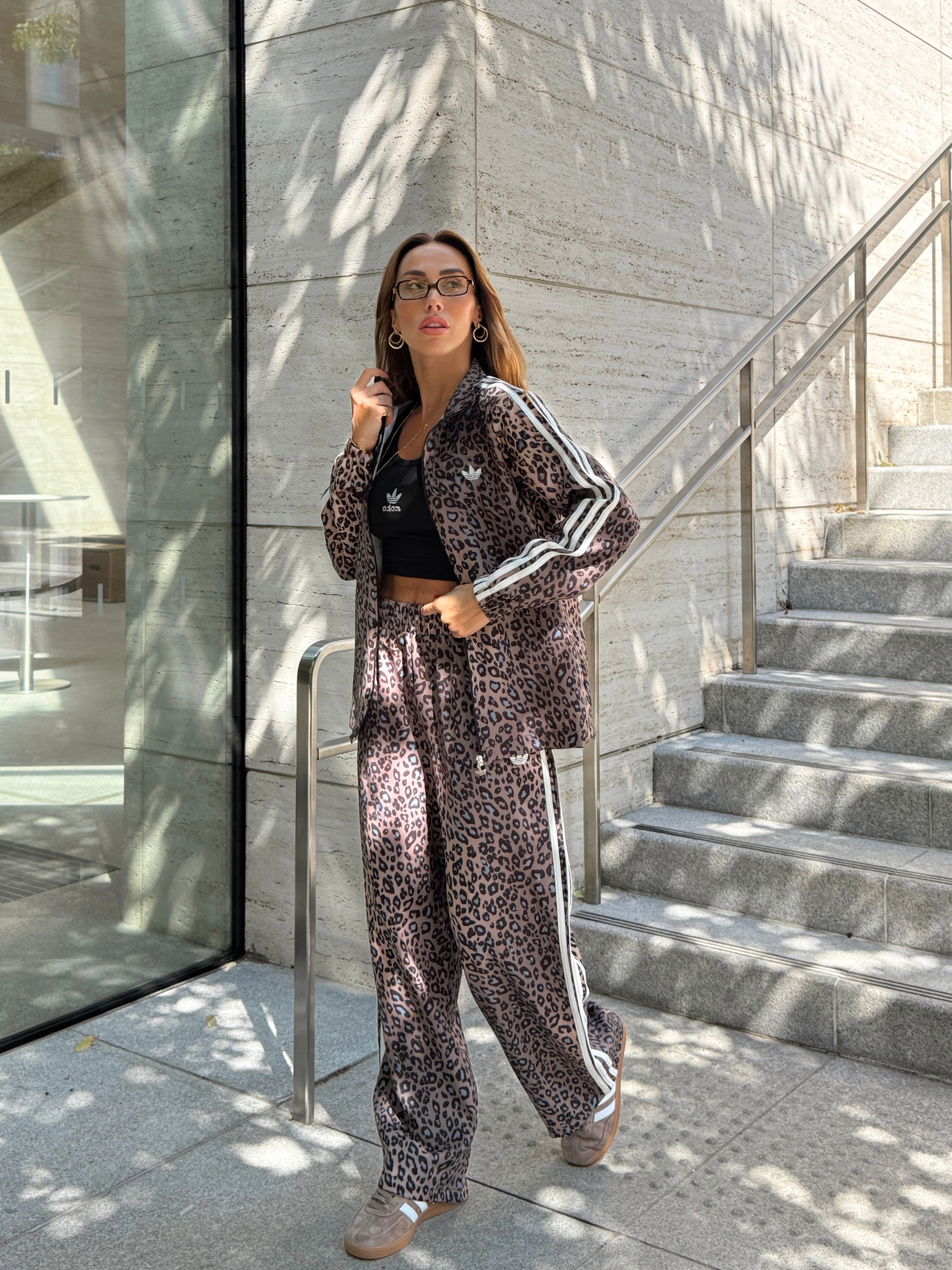 ADİDAS LEOPAR ÜÇLÜ TAKIM