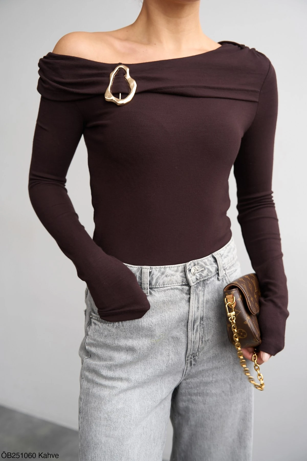 Premium Seri Tokalı Bluz B3909 - koyu kahve