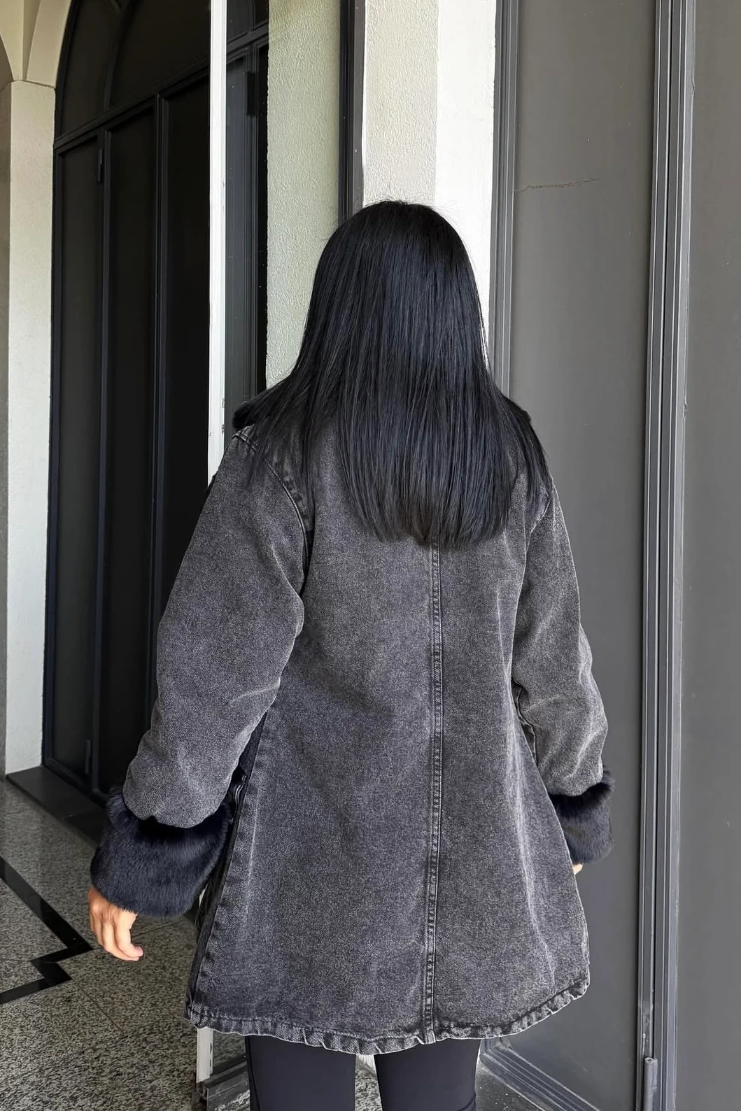 Kürklü Uzun Mont (Kalçayı Kapatır) M5006 - siyah