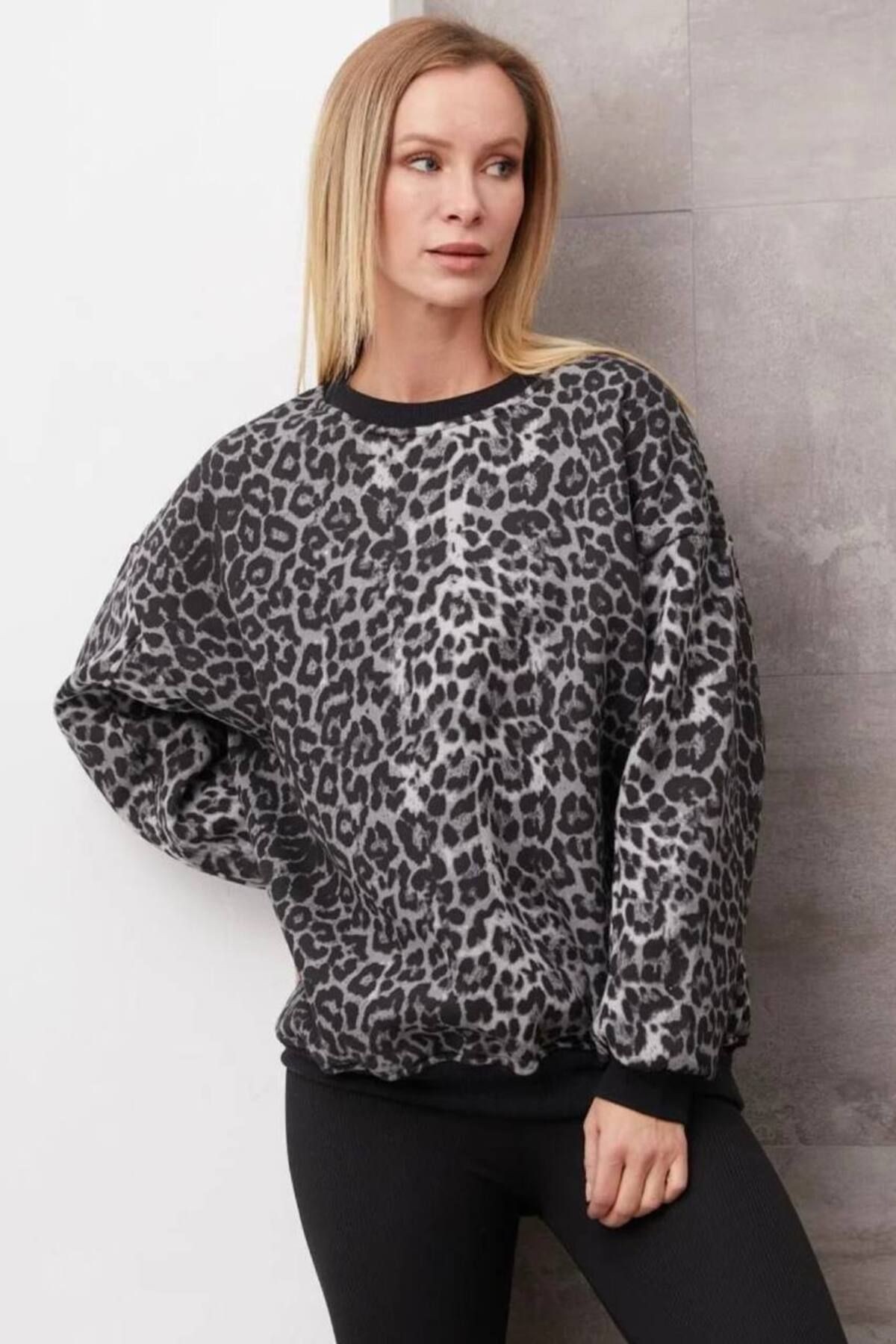 Oversize Leopar Desenli Sweatshirt 4089L