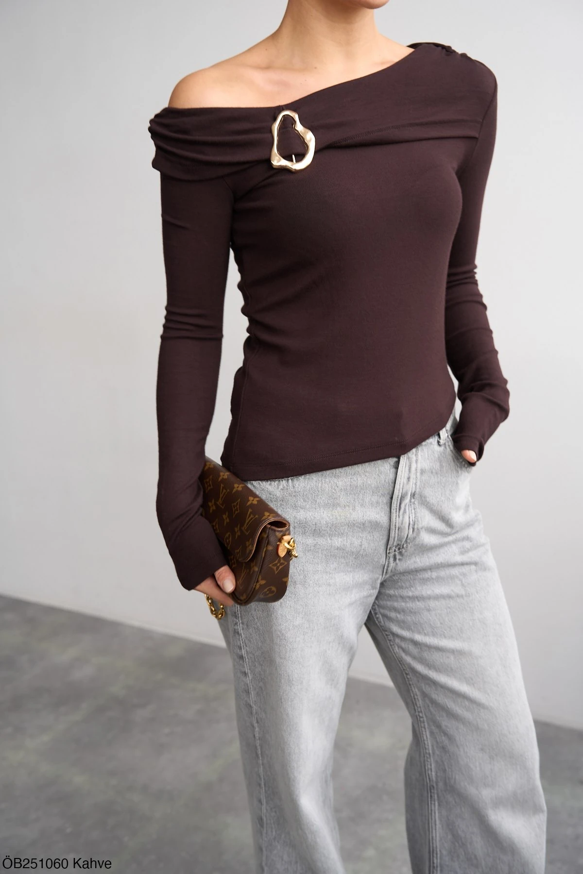 Premium Seri Tokalı Bluz B3909 - koyu kahve
