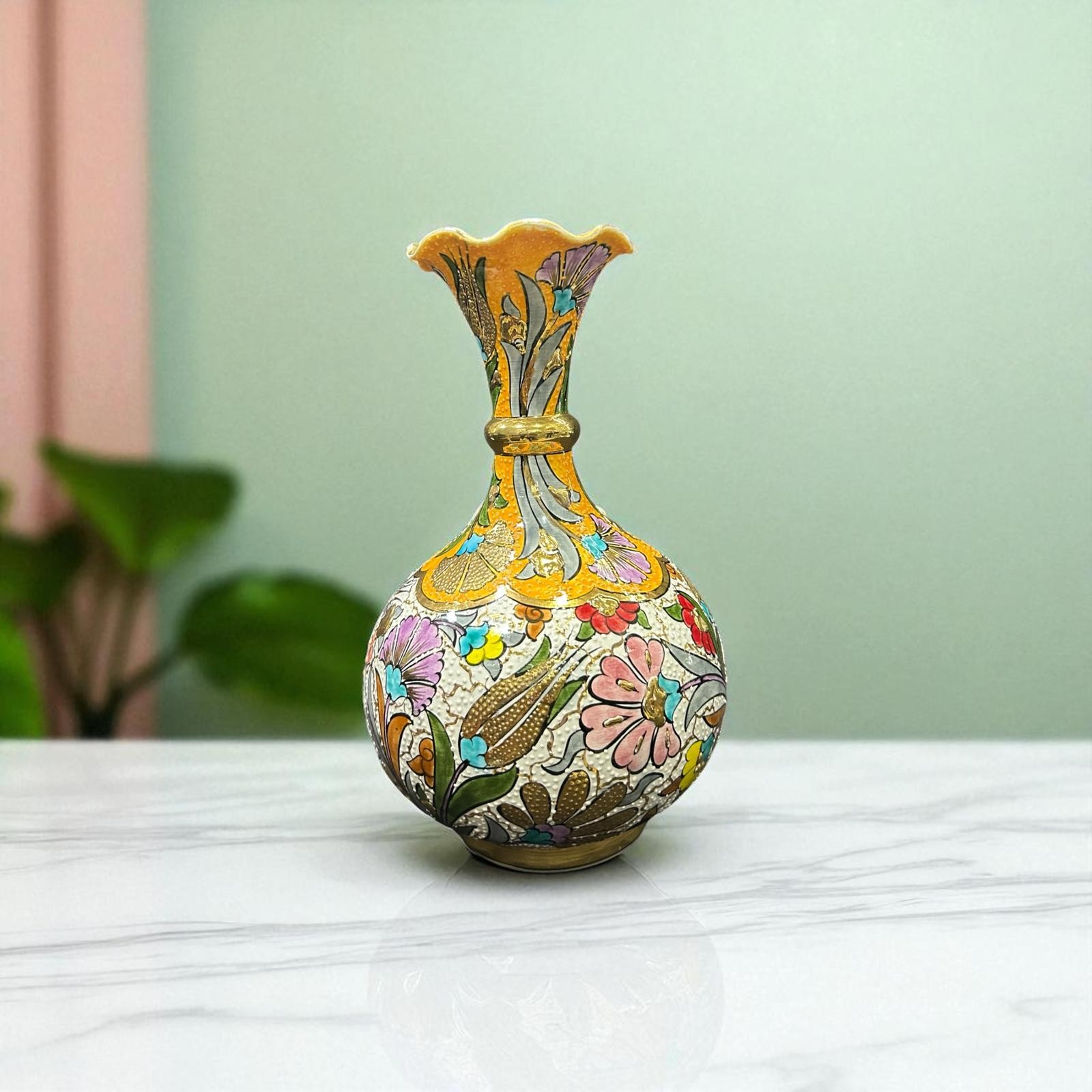 Evlerinize Şıklık Katacak El Yapımı Özel Çini Desenli Saf Altın İşlemeli Dekoratif Vazo 30 cm