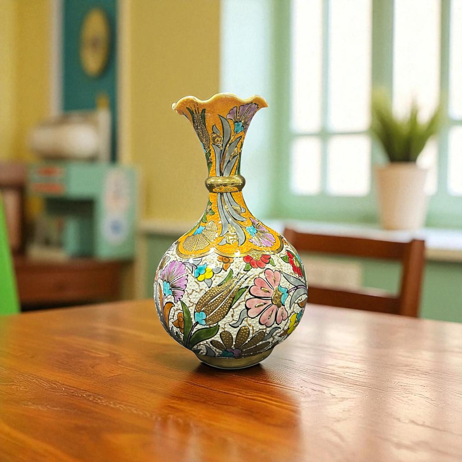 Evlerinize Şıklık Katacak El Yapımı Özel Çini Desenli Saf Altın İşlemeli Dekoratif Vazo 30 cm