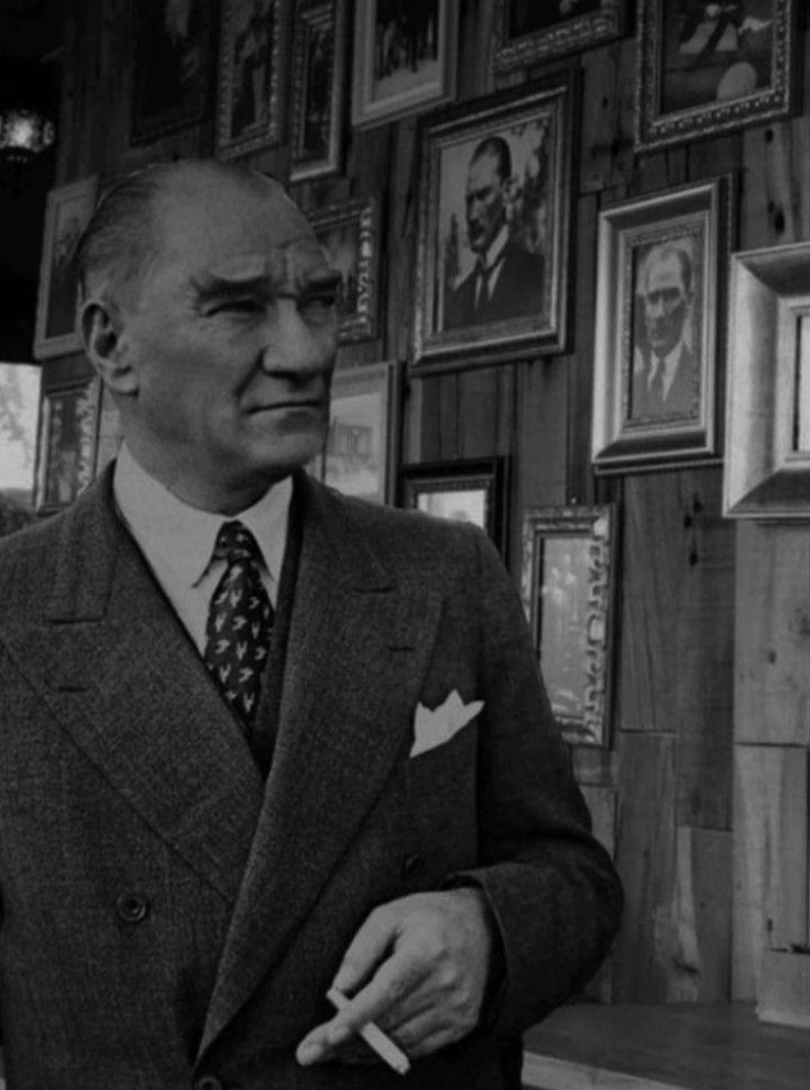 Atatürk Görselli Tablo - 12