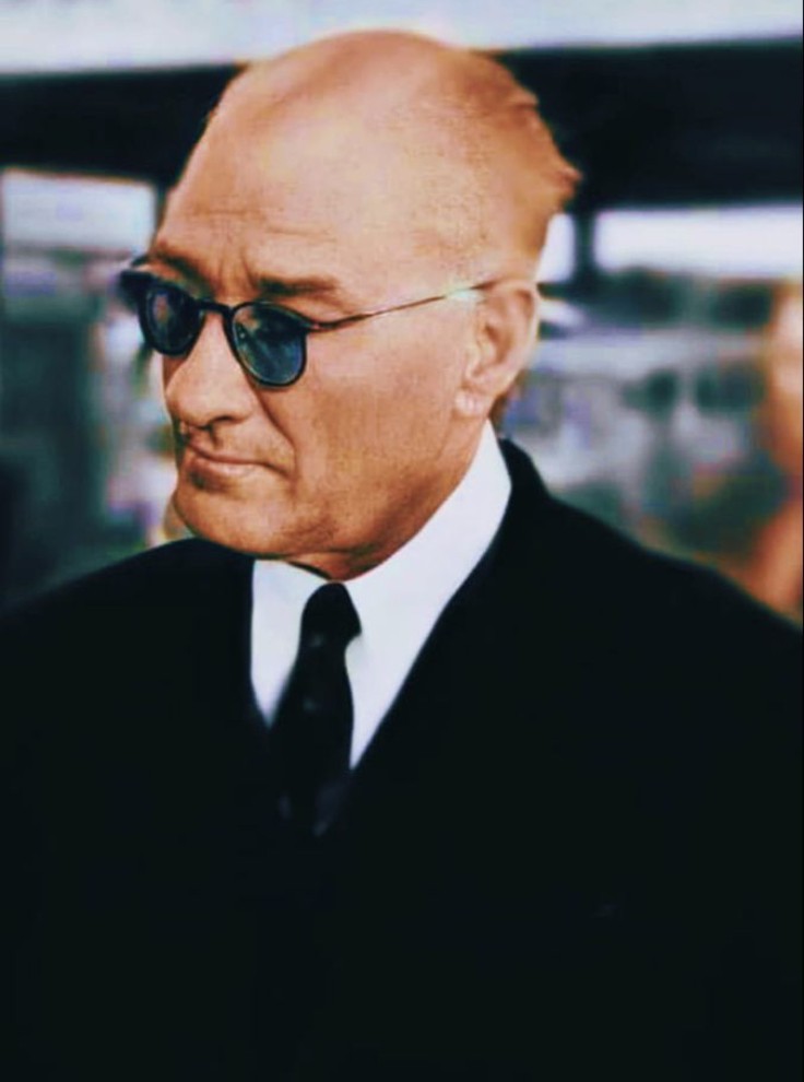 Atatürk Görselli Tablo - 04