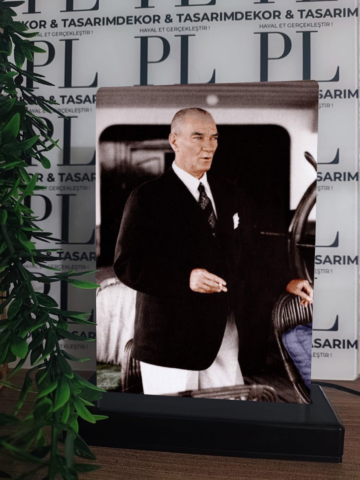 Atatürk Görselli Gece Lambası - 07