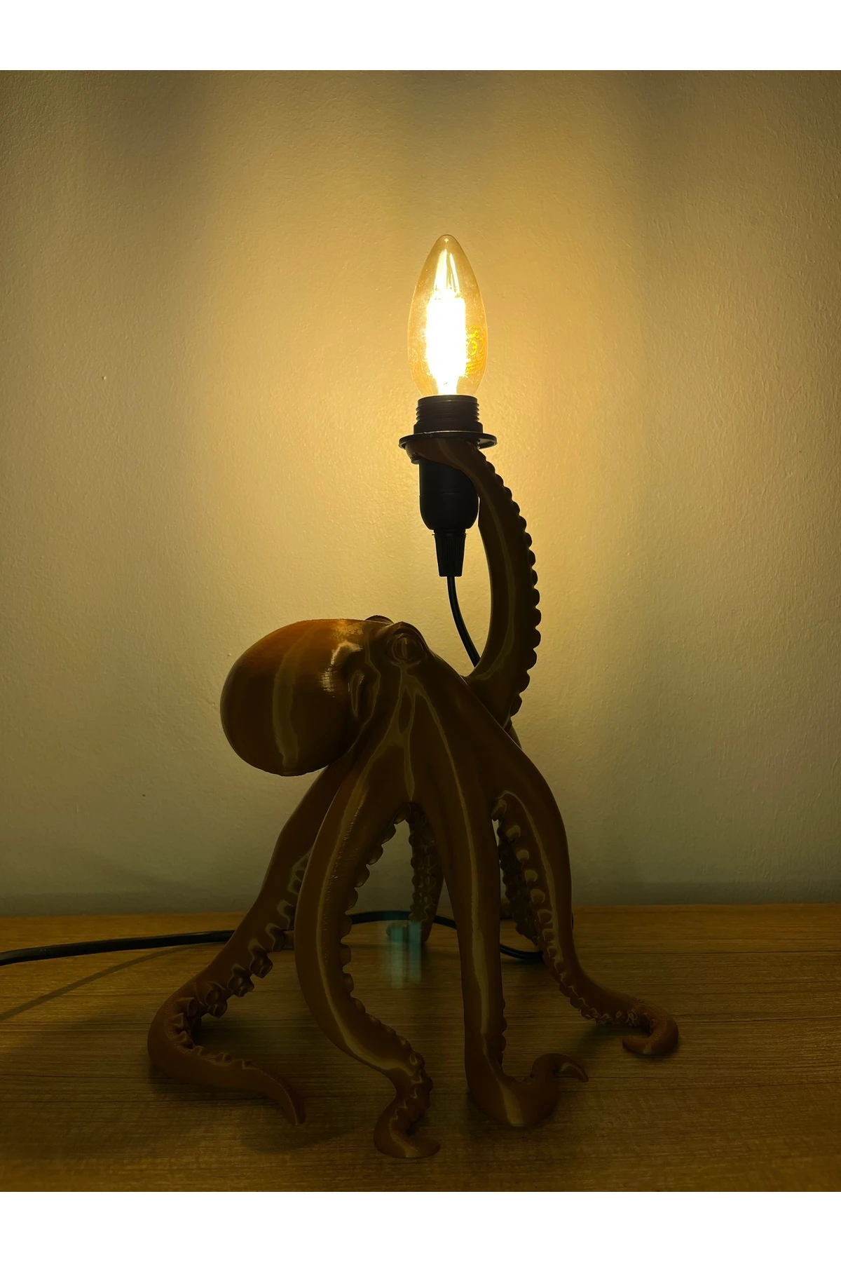 Ahtapot Masa Lambası