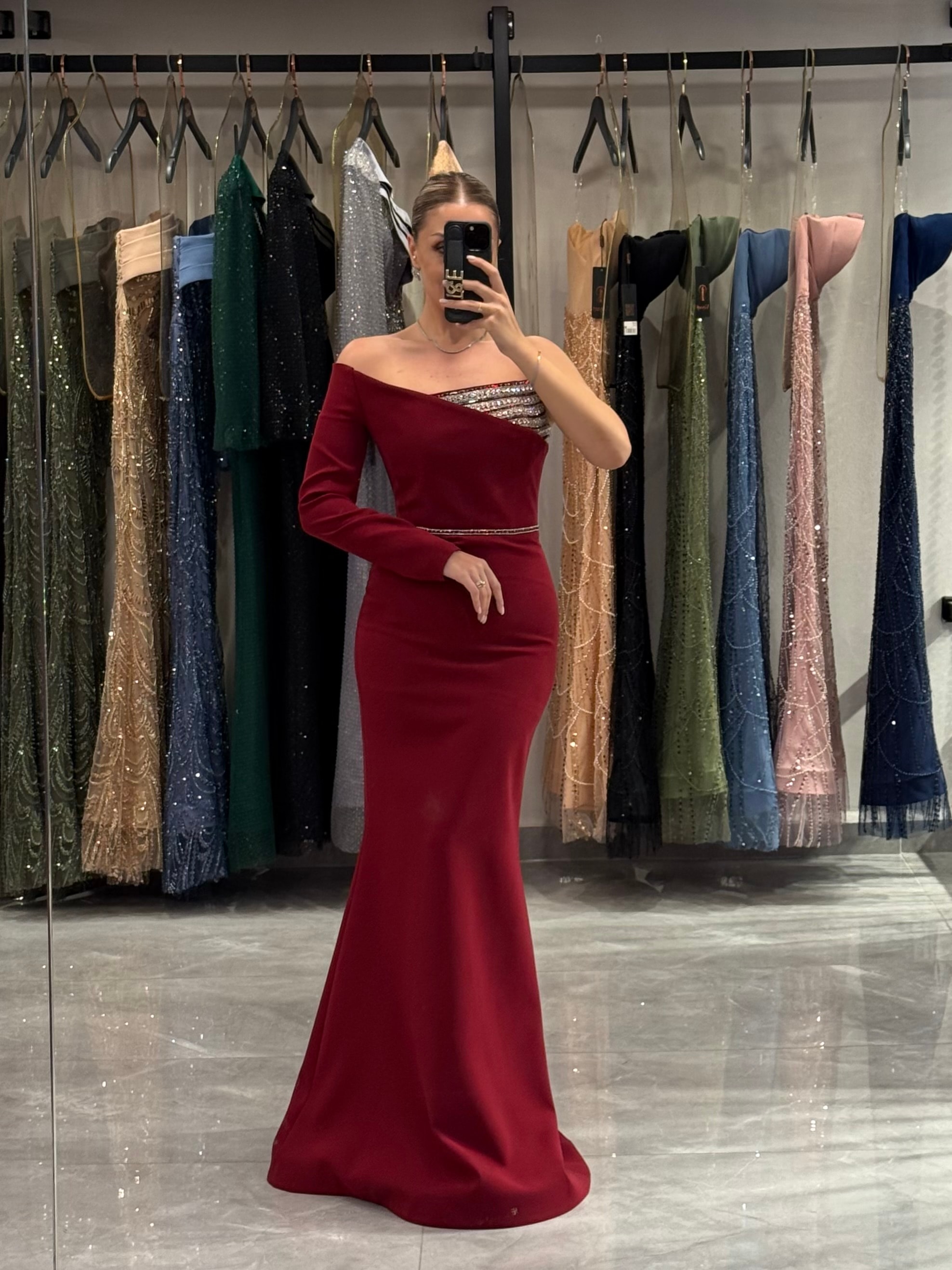 Tek Kollu Taş Detaylı Abiye Elbise - BORDO