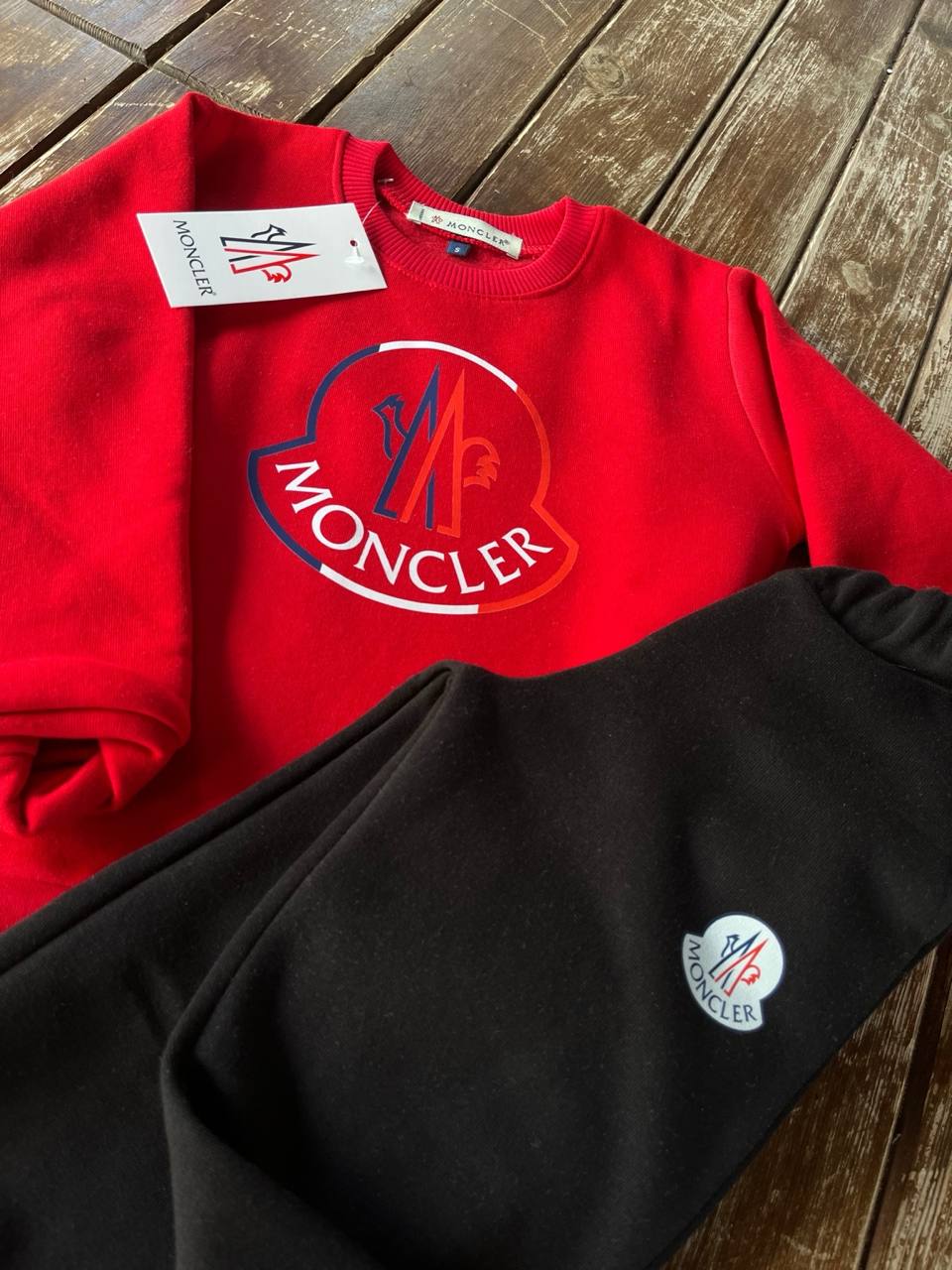 MONCHLER KIŞLIK ŞARDONLU TAKIM