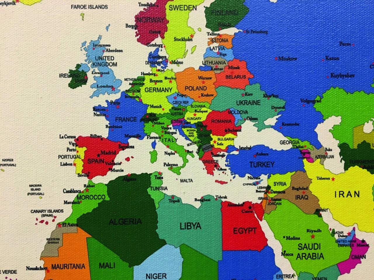 209 - Renkli Dünya Haritası