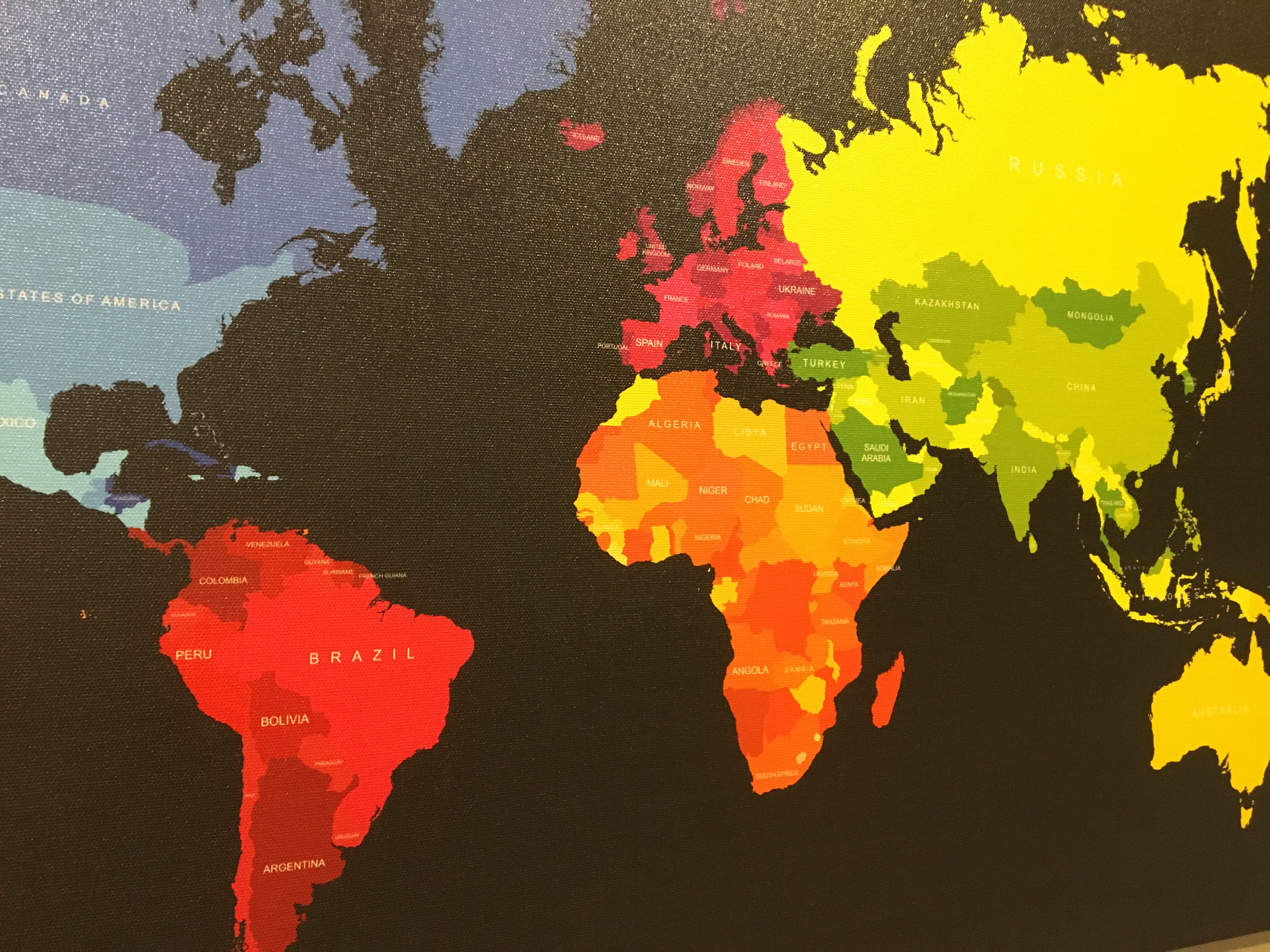 201 - Siyah Zeminli Dünya Haritası