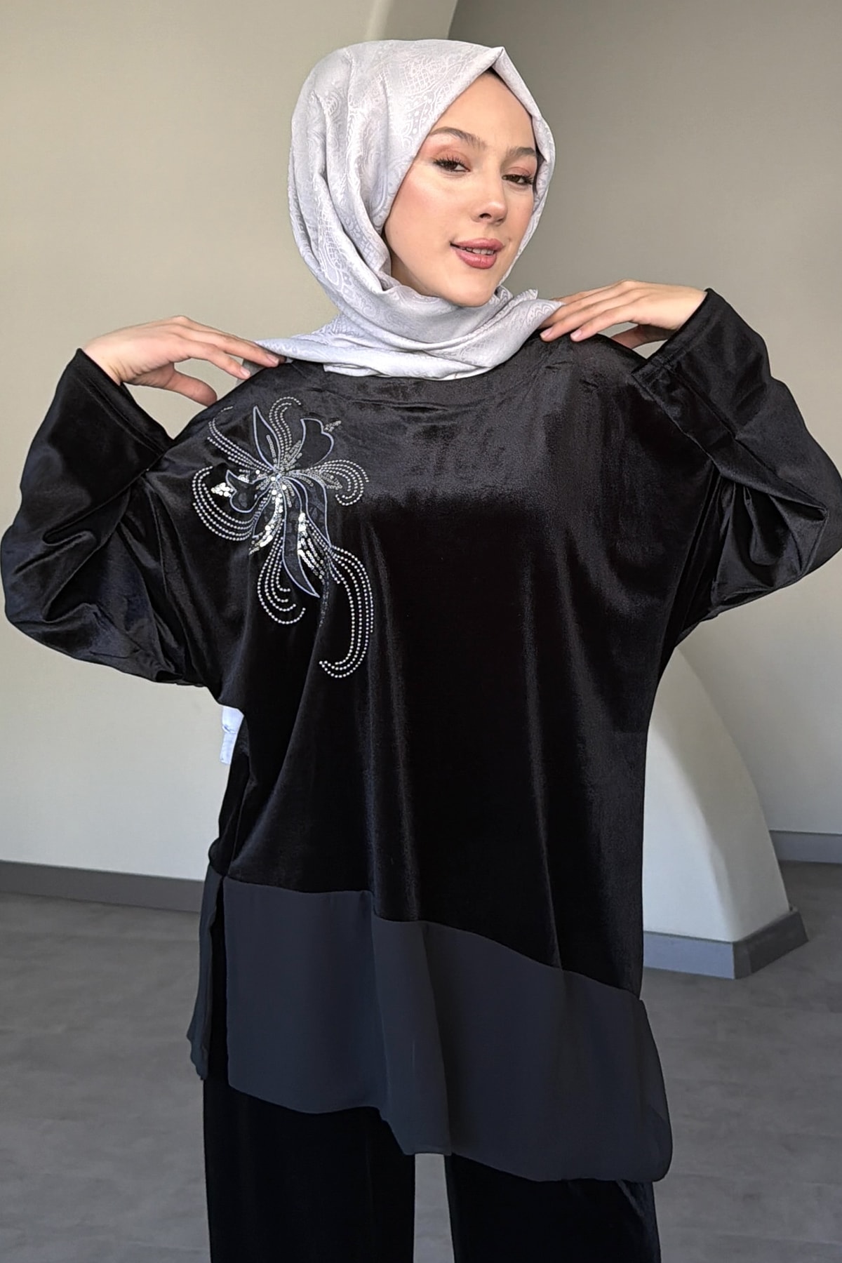 Aylin Payet Nakışlı Kadife Takım SK-8624