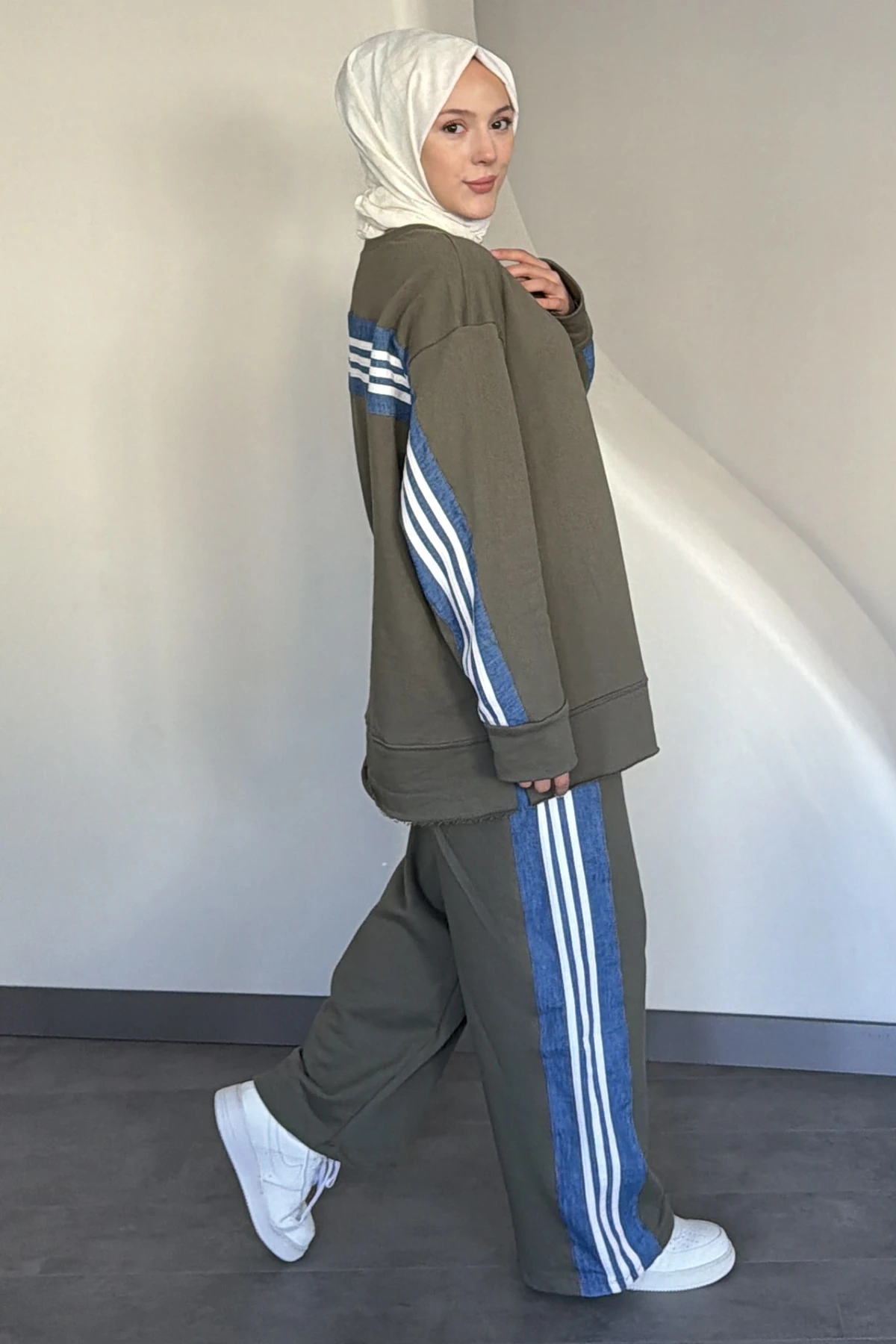 Movita Şeritli Üç İplik Eşofman Takımı SMR-8626