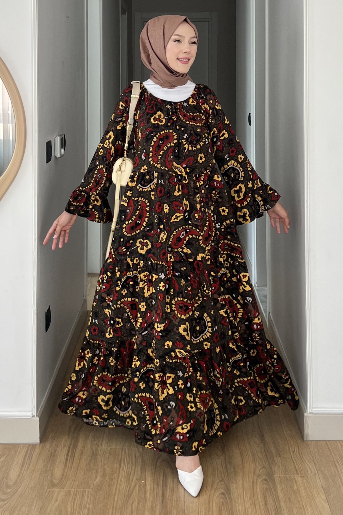 Madonna Yaka Şal Desen Elbise SK-8532