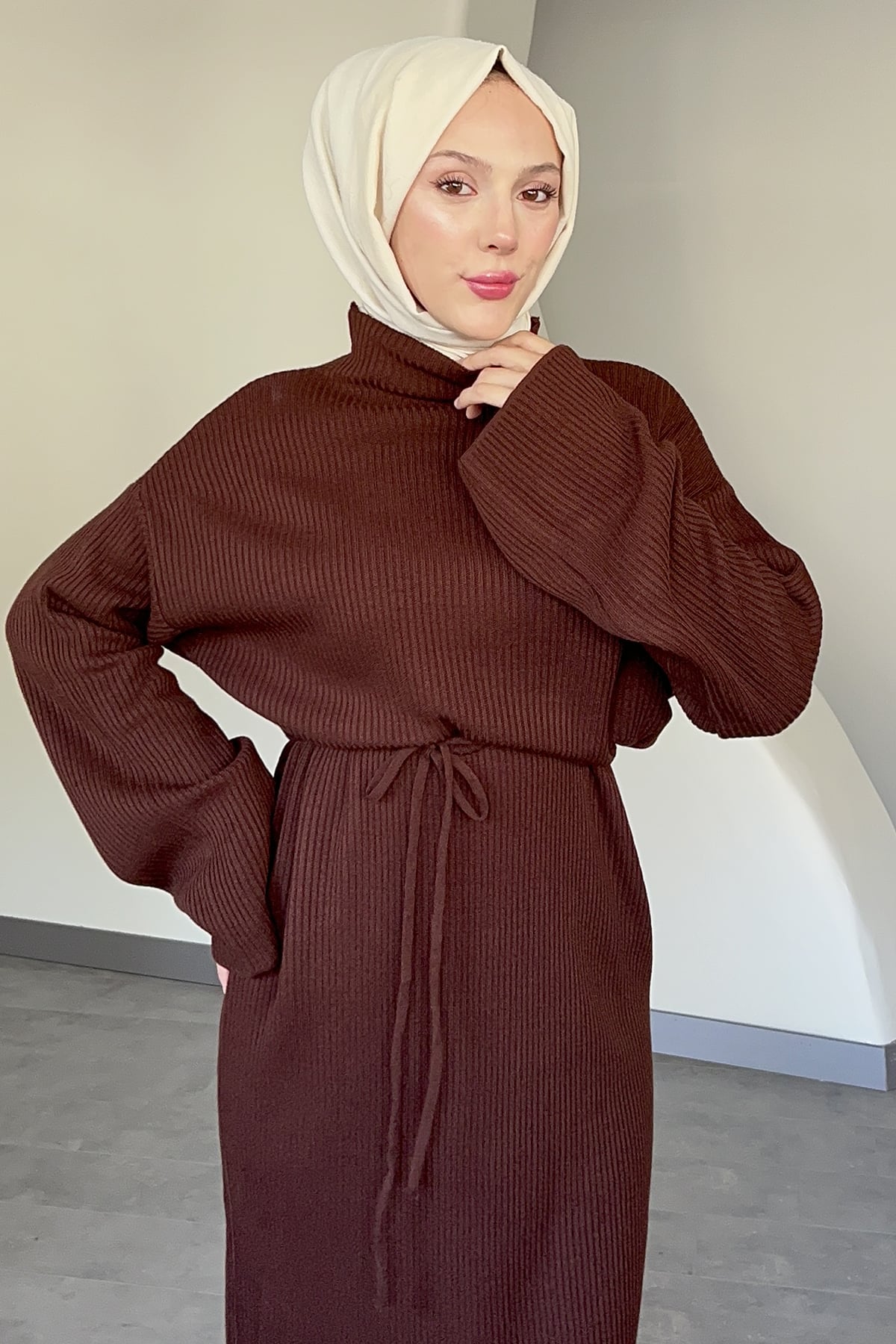 Rosalie Boğazlı Yaka Kuşaklı Triko Elbise SK-8607