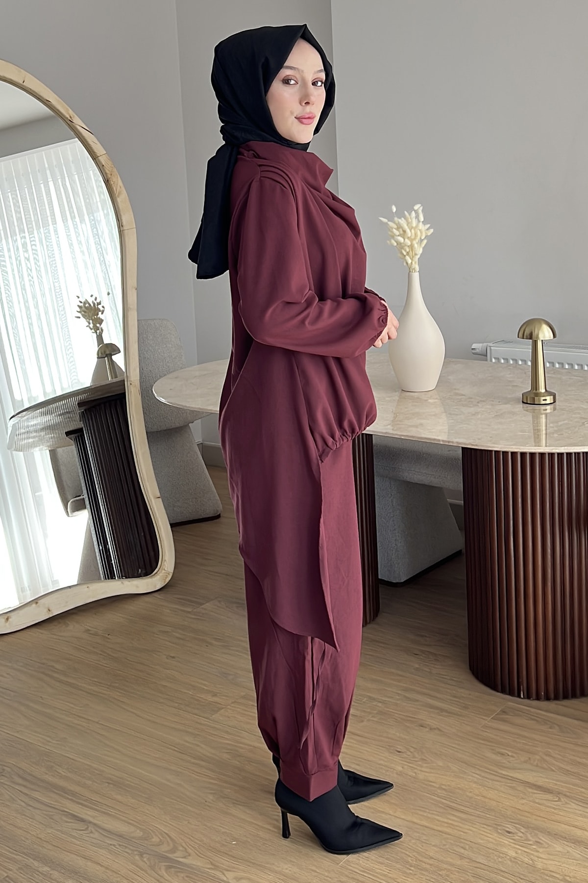 Clara İp Detaylı Yakalı Takım SK-8614