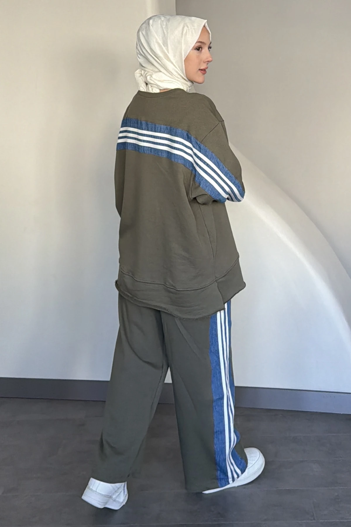 Movita Şeritli Üç İplik Eşofman Takımı SMR-8626