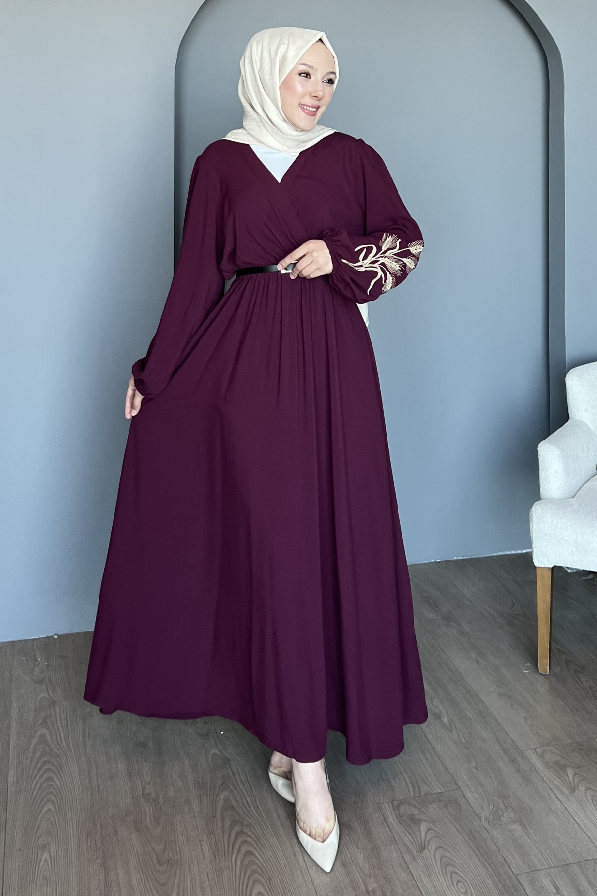 Reyna Kruvaze Yaka Kol Nakışlı Elbise SK-8489