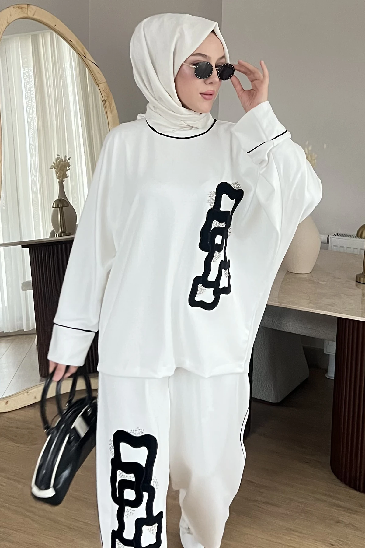 Crush Taş İşlemeli Süet Detaylı Eşofman Takımı SK-8635