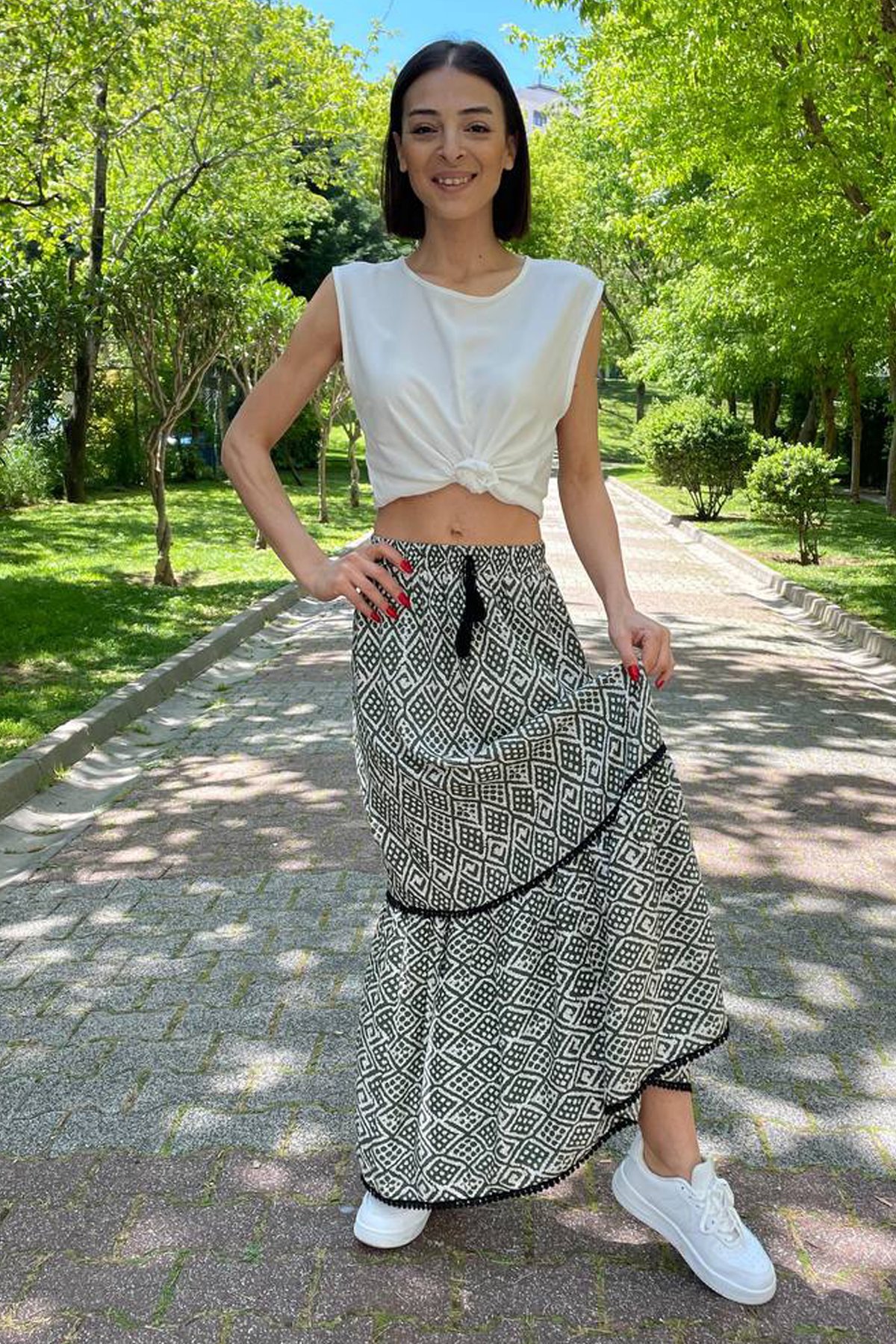 Motif Desenli Püsküllü Etek SK-8504