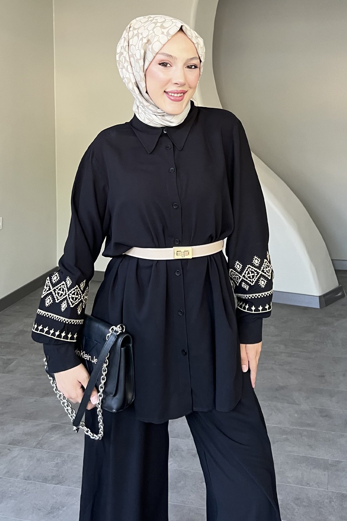 Ebruli Nakışlı Takım SK-8548